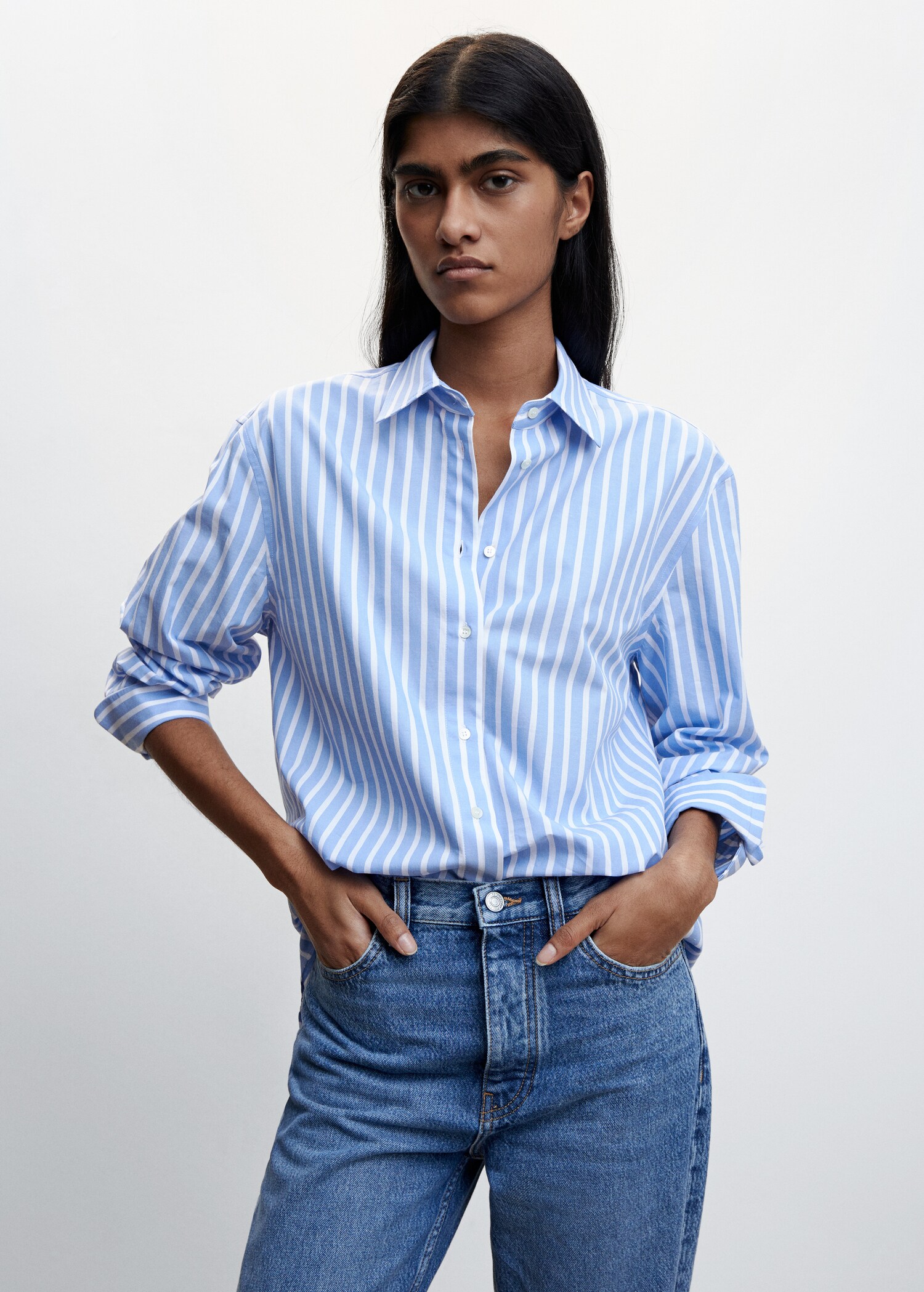 Gestreiftes Oversize-Hemd - Mittlere Ansicht