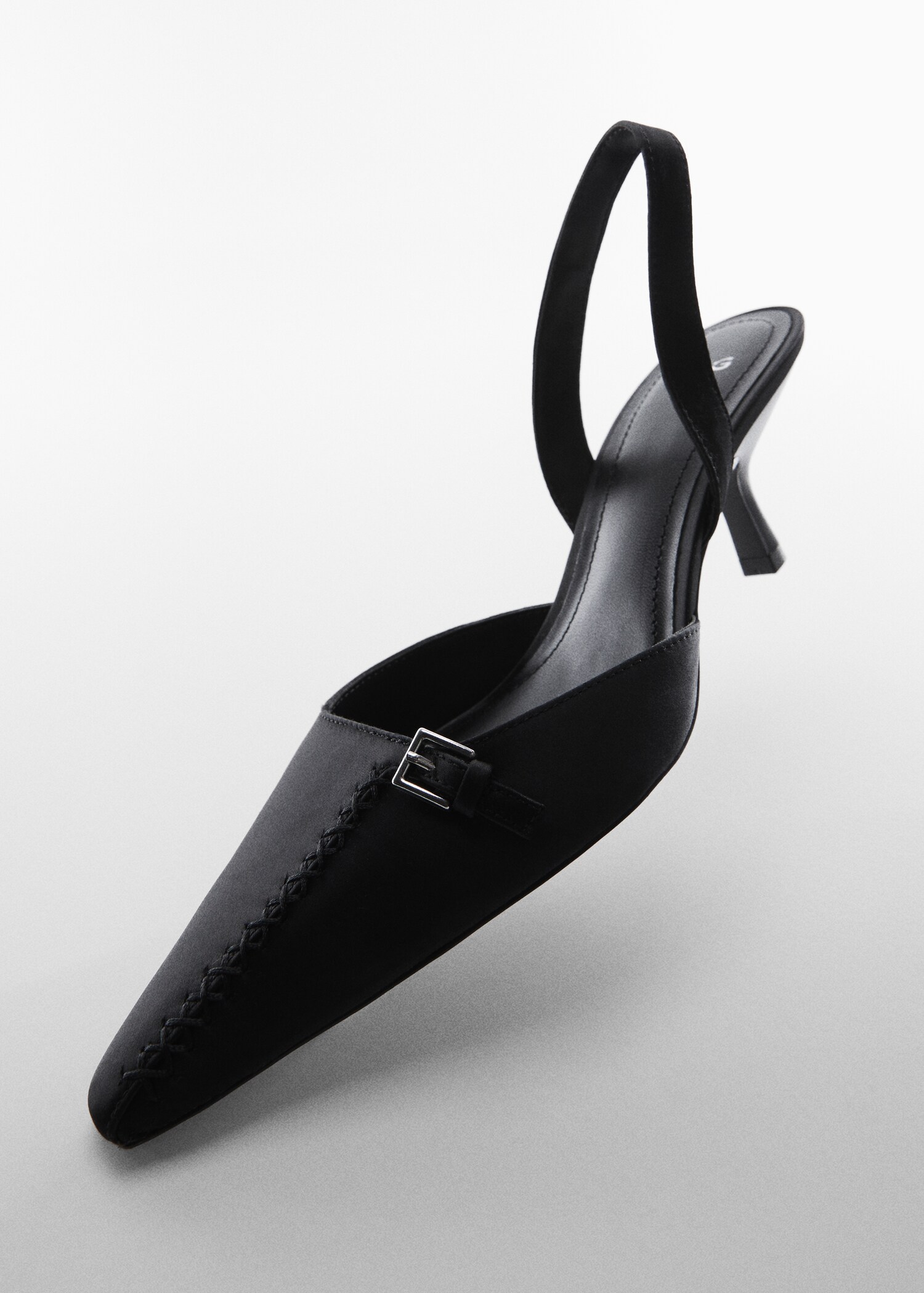 Satin heeled shoes - Details of the article 5