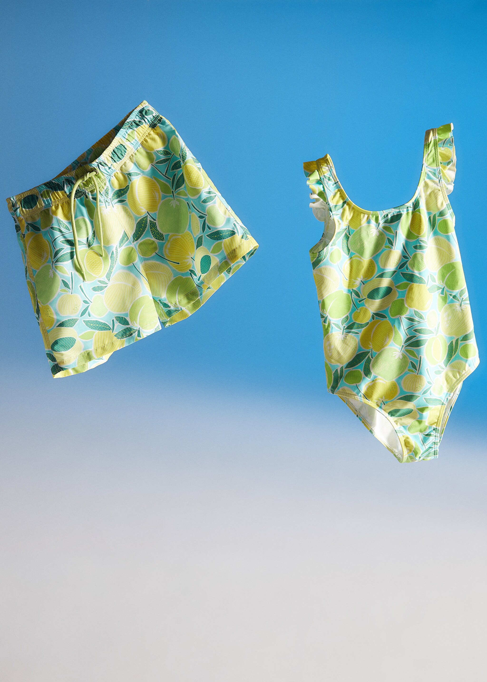 Fruit-print swimming trunks - Details of the article 5