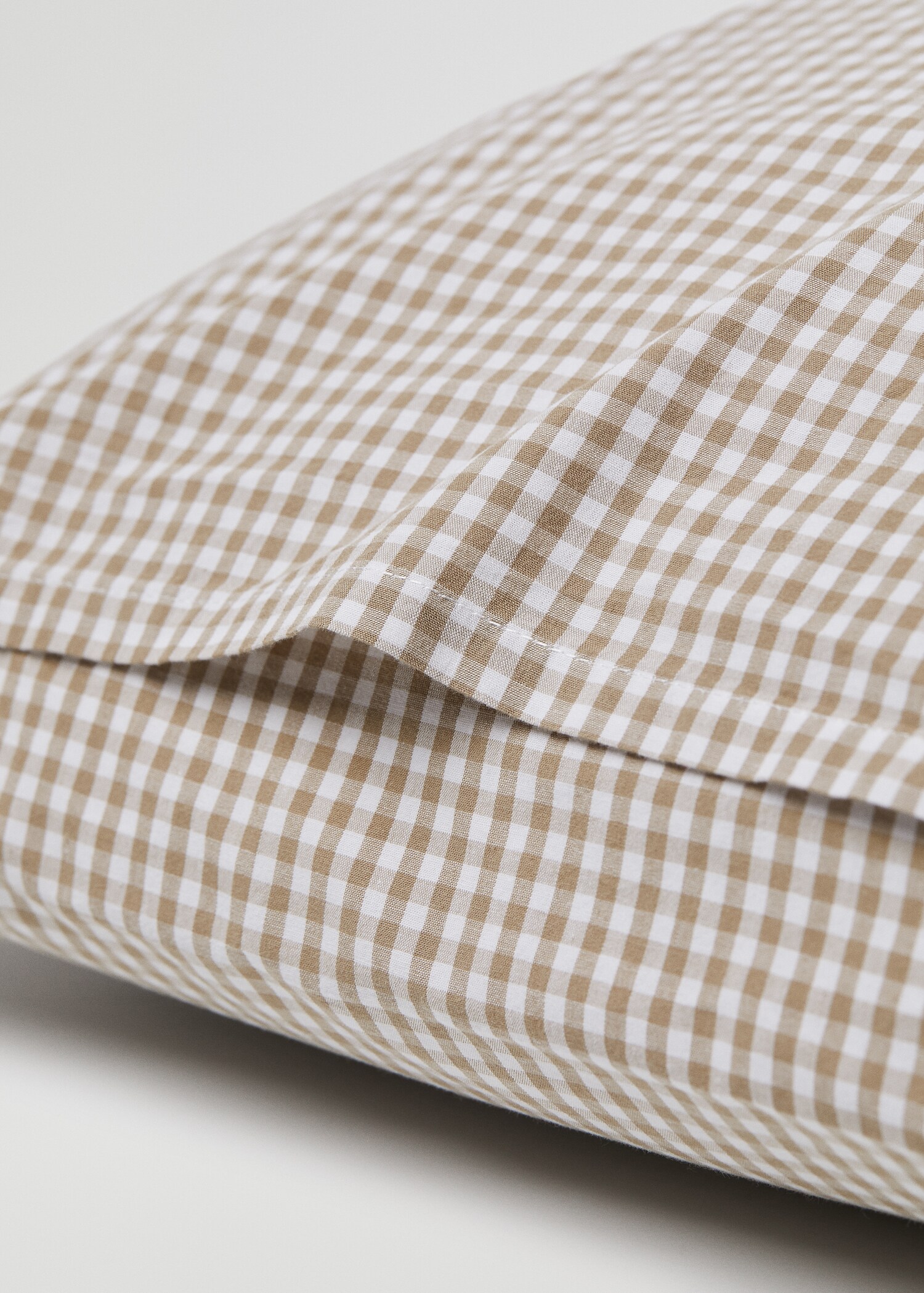 100% cotton gingham check cushion cover 60x60cm (Pack of two) - Details of the article 2