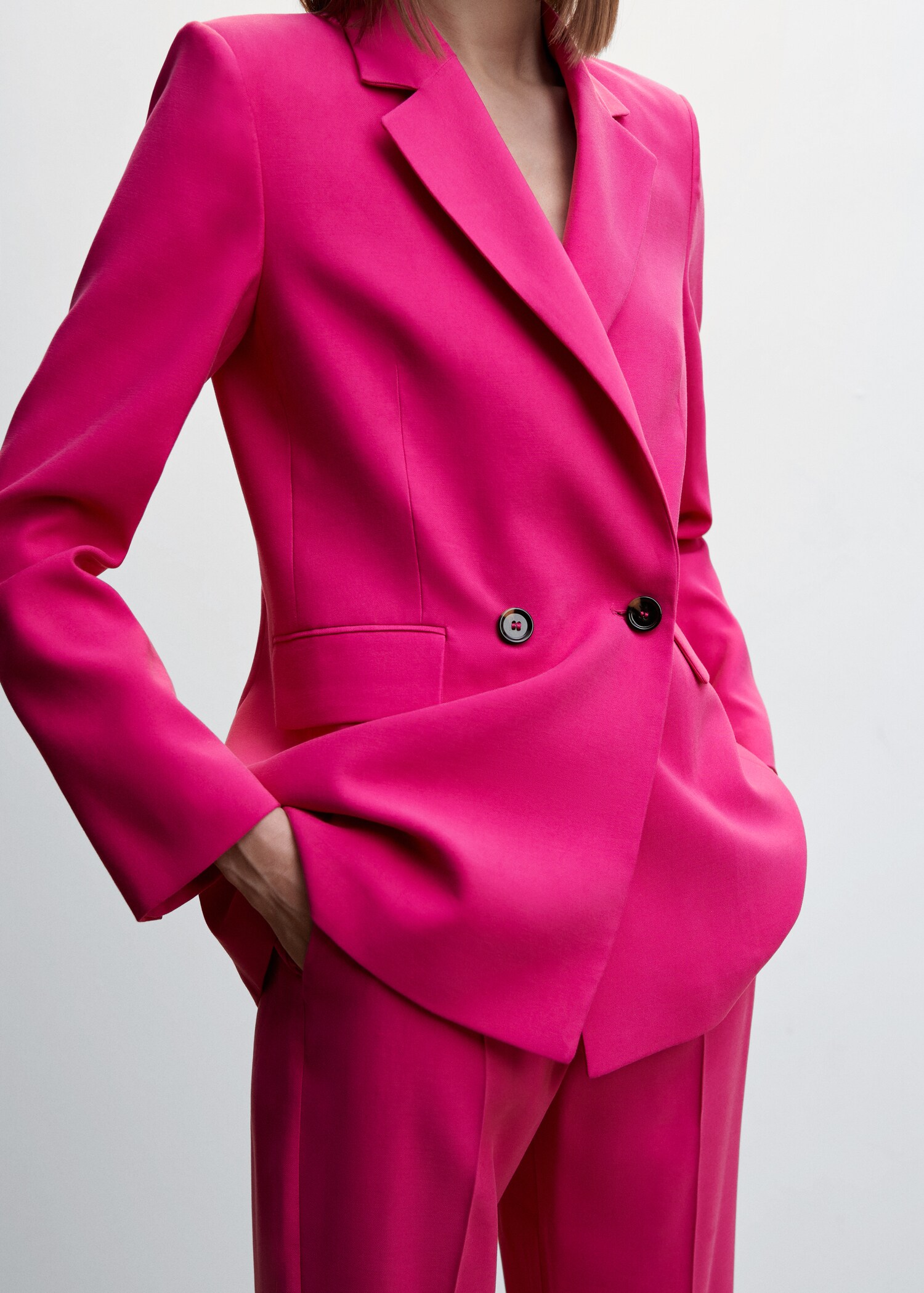 Double-breasted suit blazer - Details of the article 6