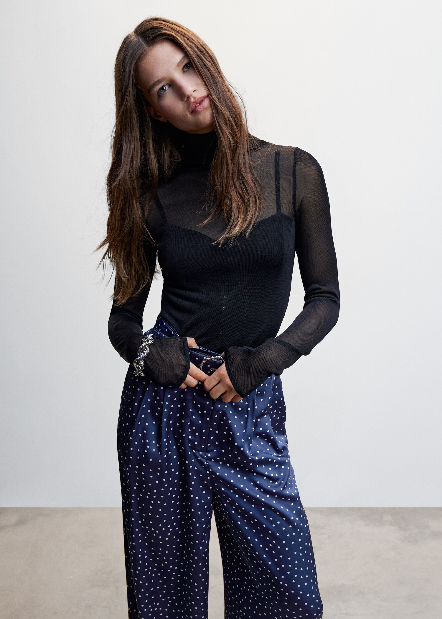 Taupe palazzo pants with belt - Details of the article 1