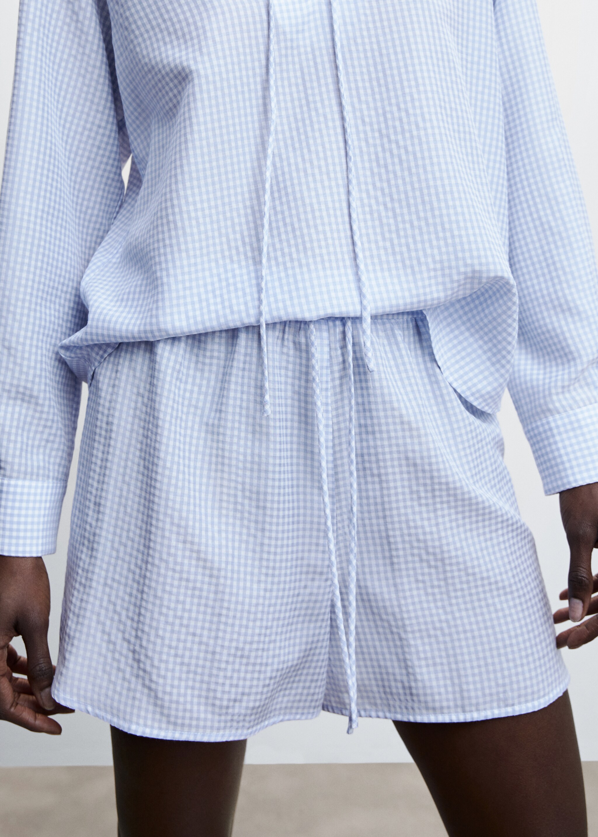 Short textured pyjamas - Details of the article 6, Sky Blue. Ref: 47095950-00.