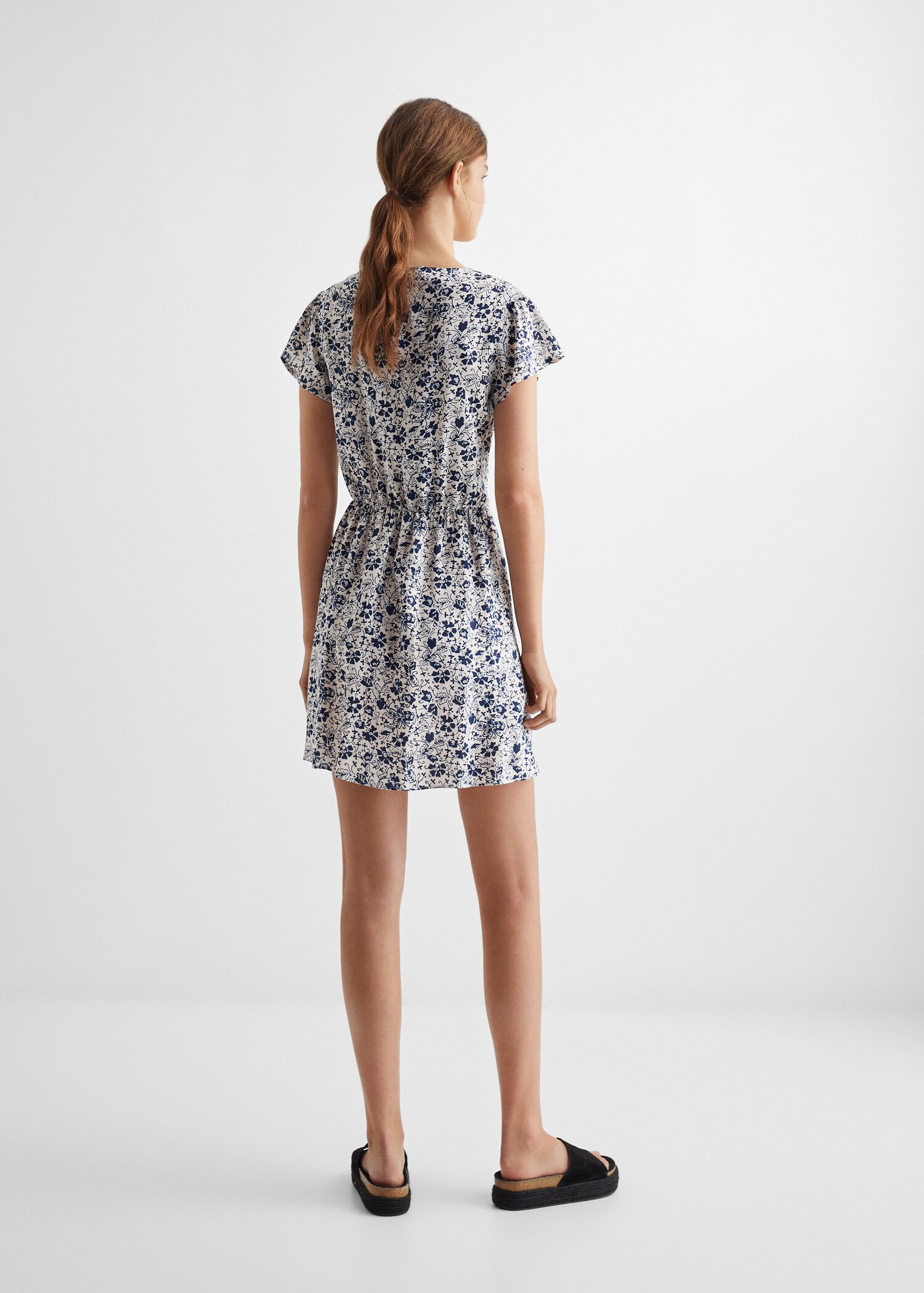 Short-sleeve floral-print dress - Reverse of the article