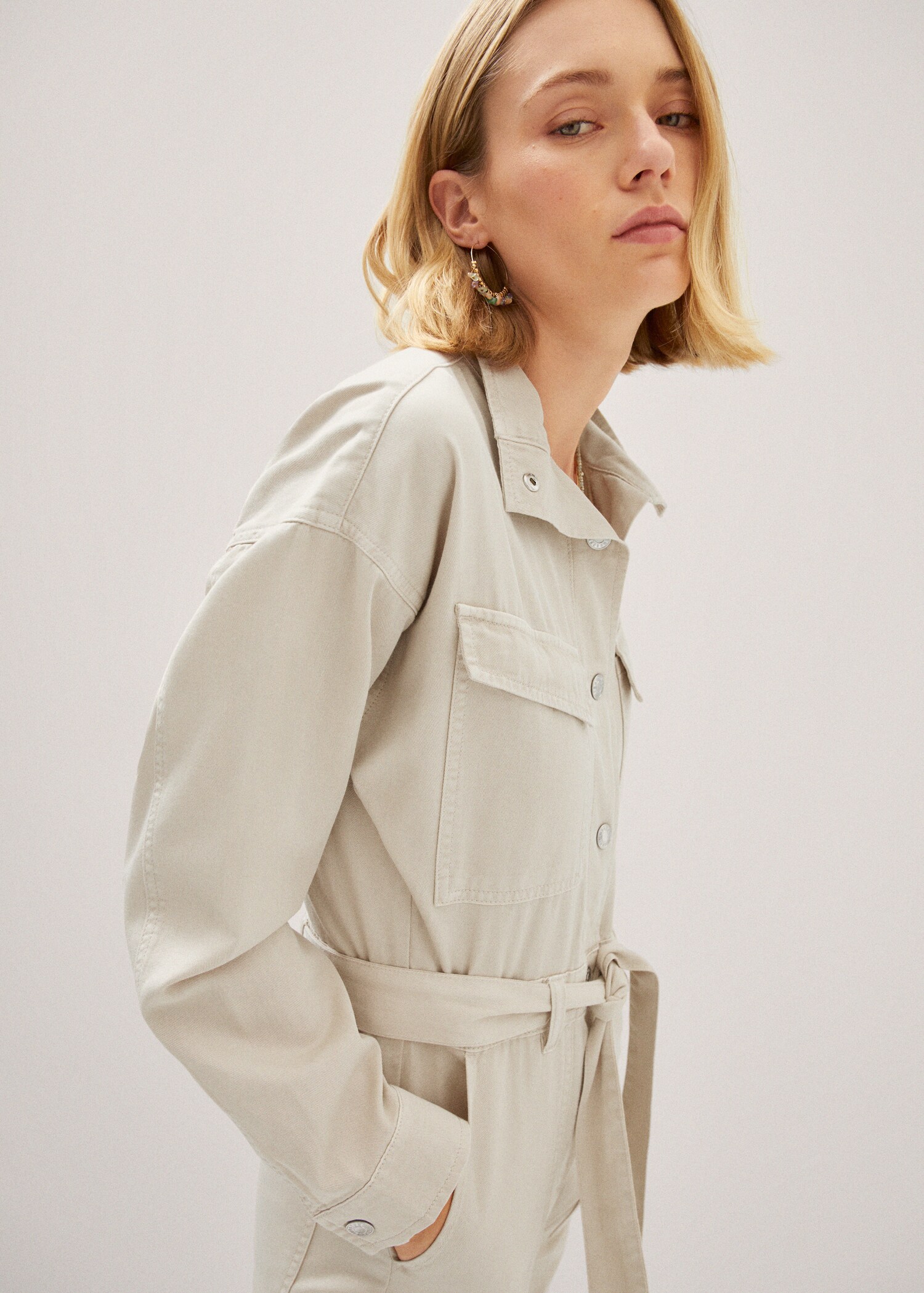 Denim jumpsuit with bow - Details of the article 1