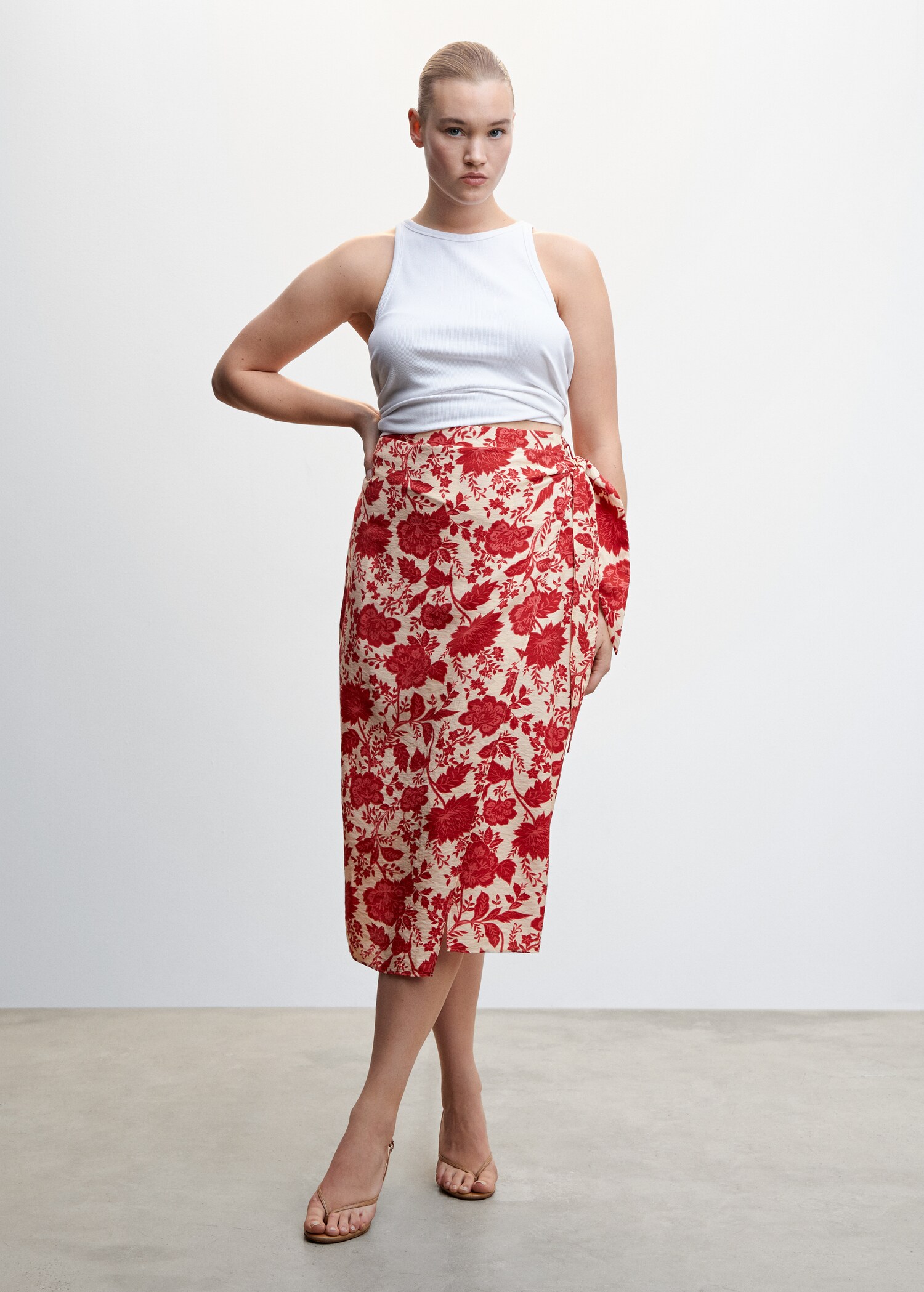 Floral wrapped skirt - Details of the article 3