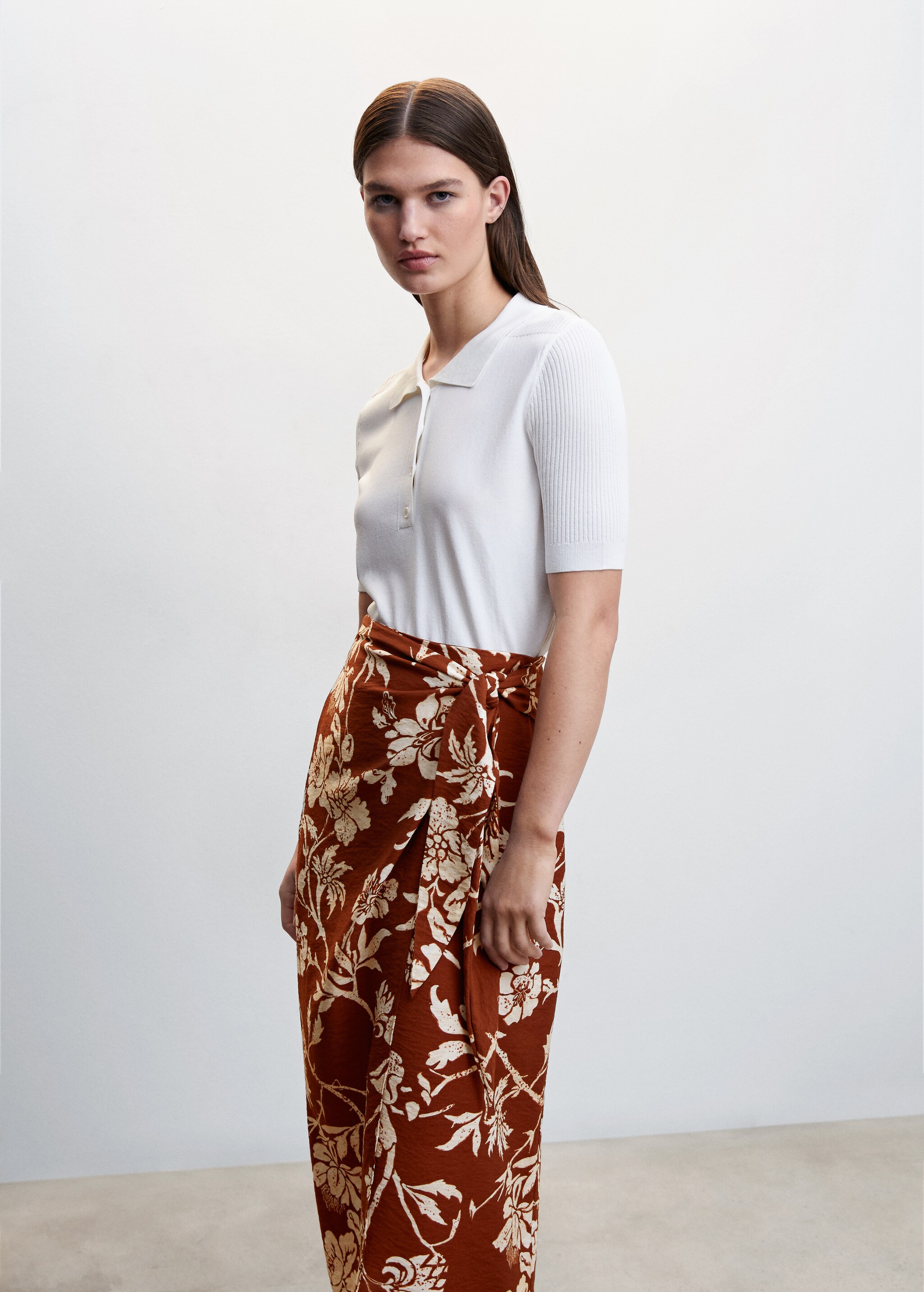 Floral wrapped skirt - Details of the article 1