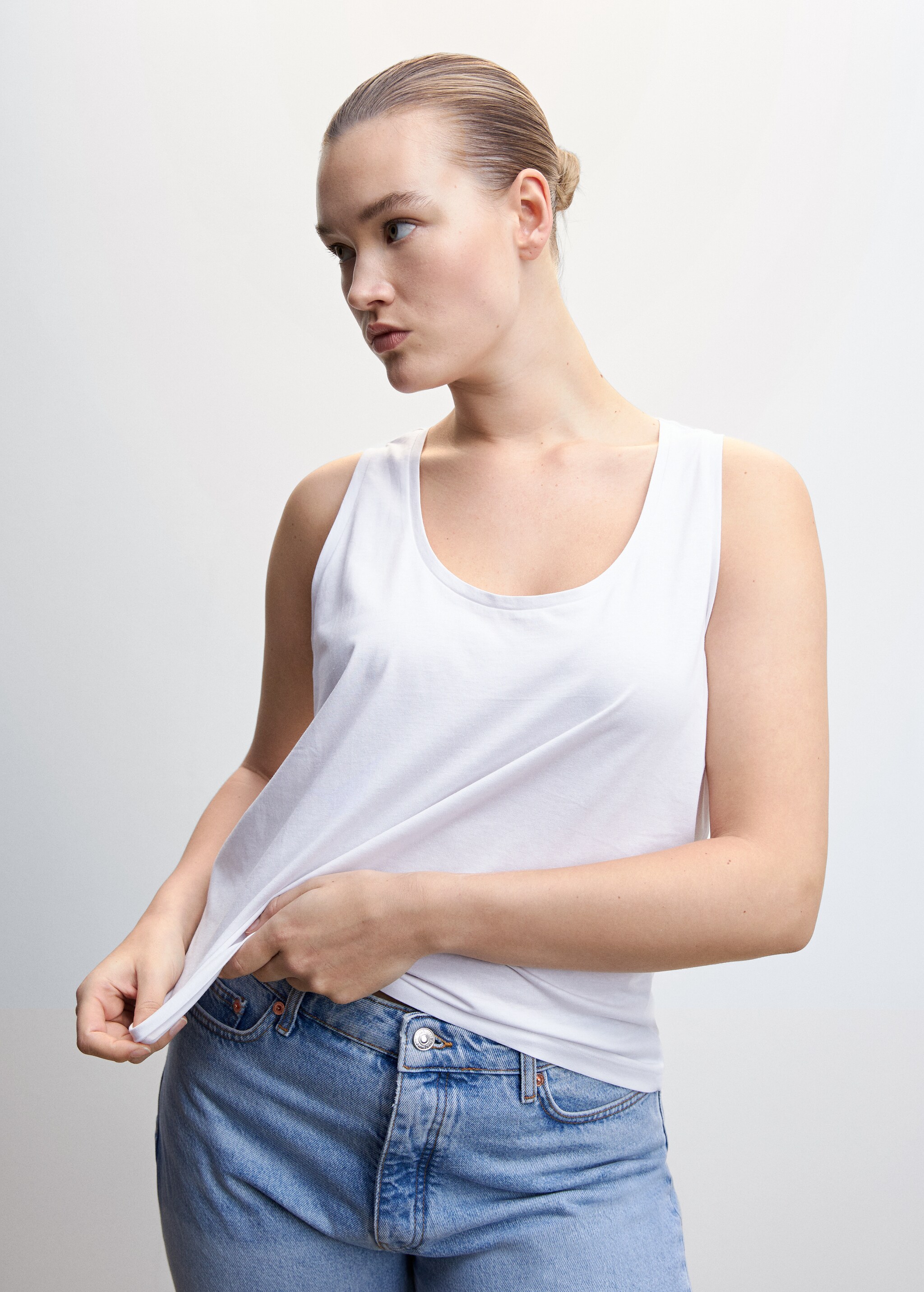 Cotton tank top - Details of the article 5