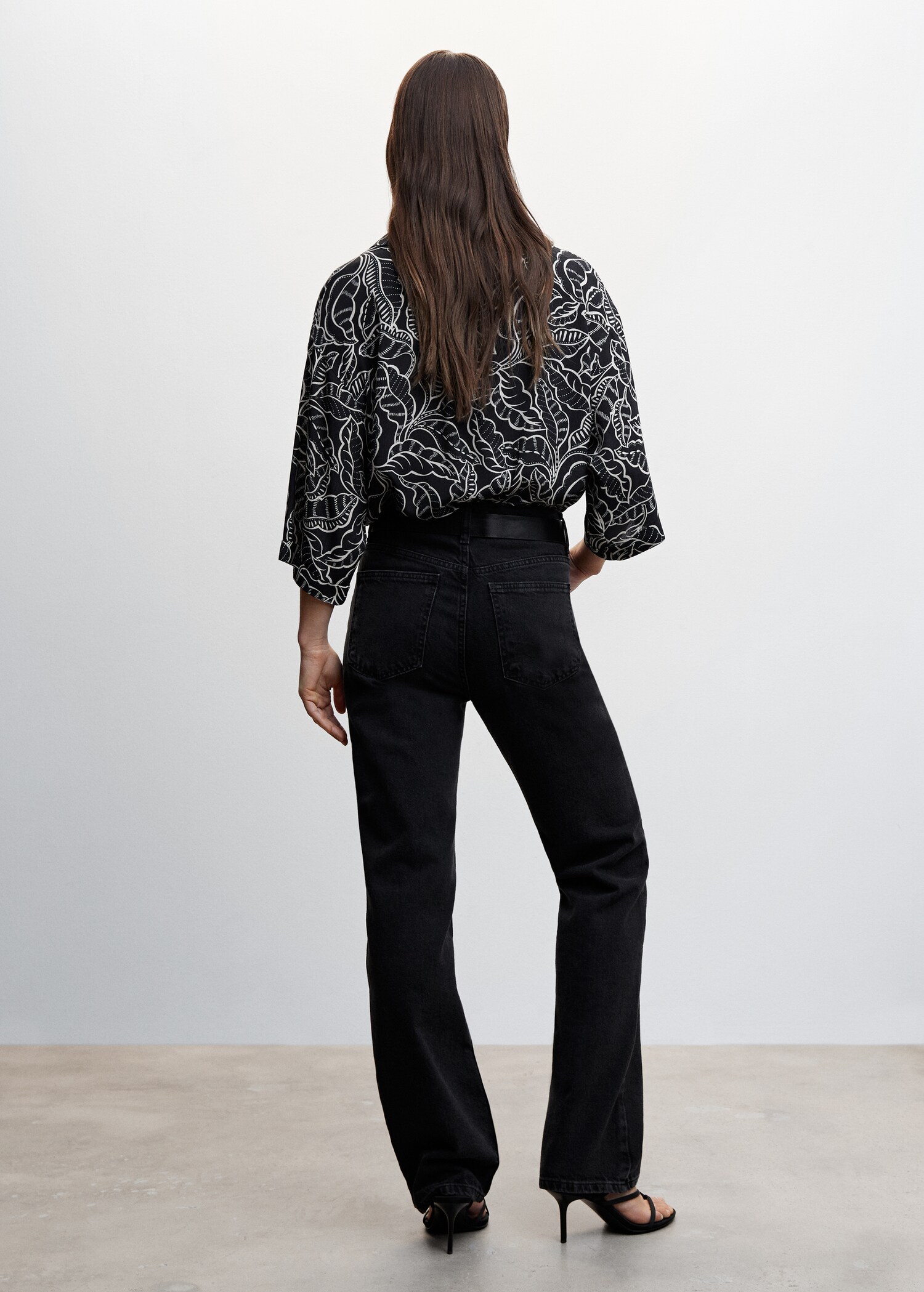 Floral short-sleeved t-shirt - Reverse of the article