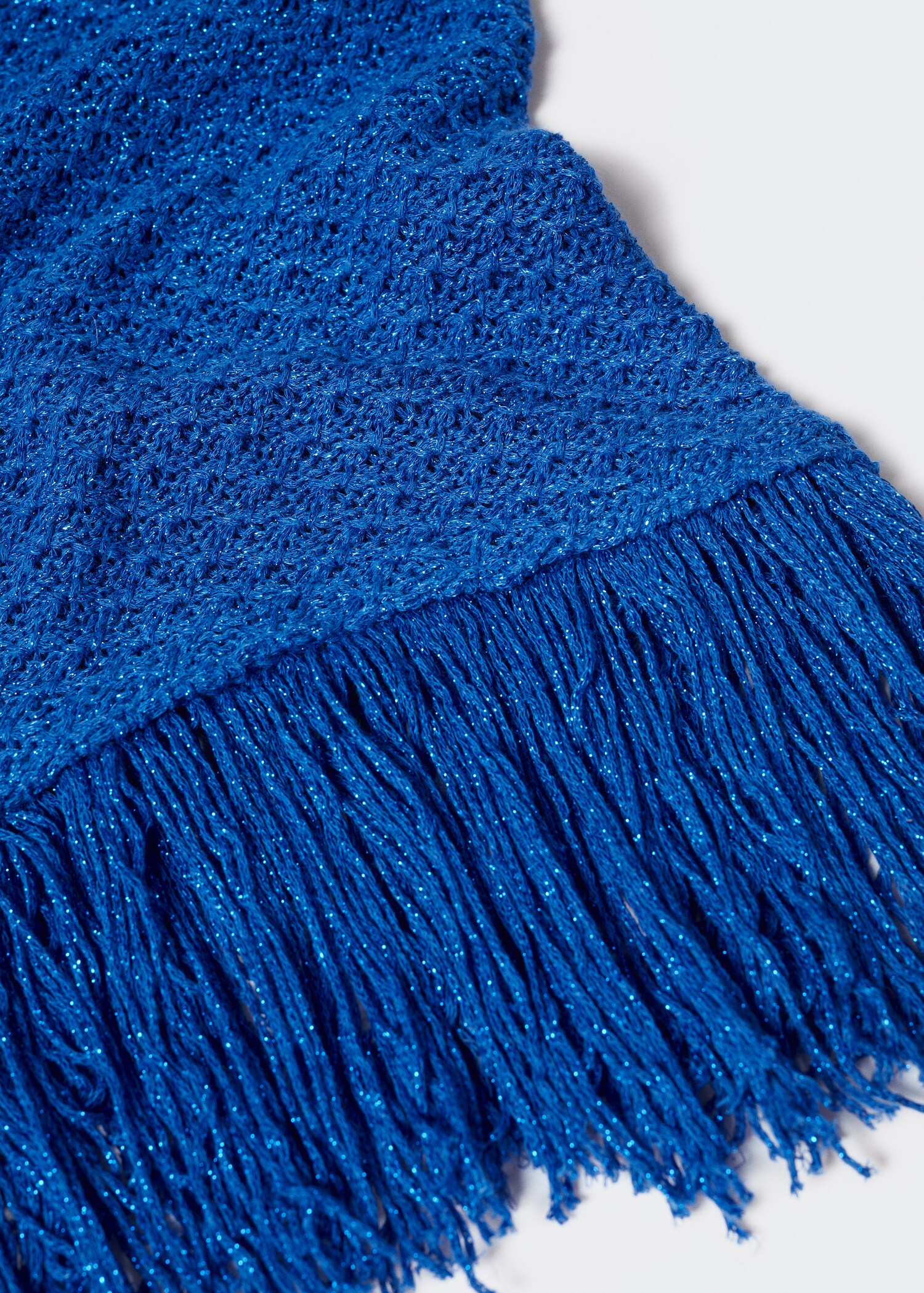 Knitted dress with fringe detail - Details of the article 8