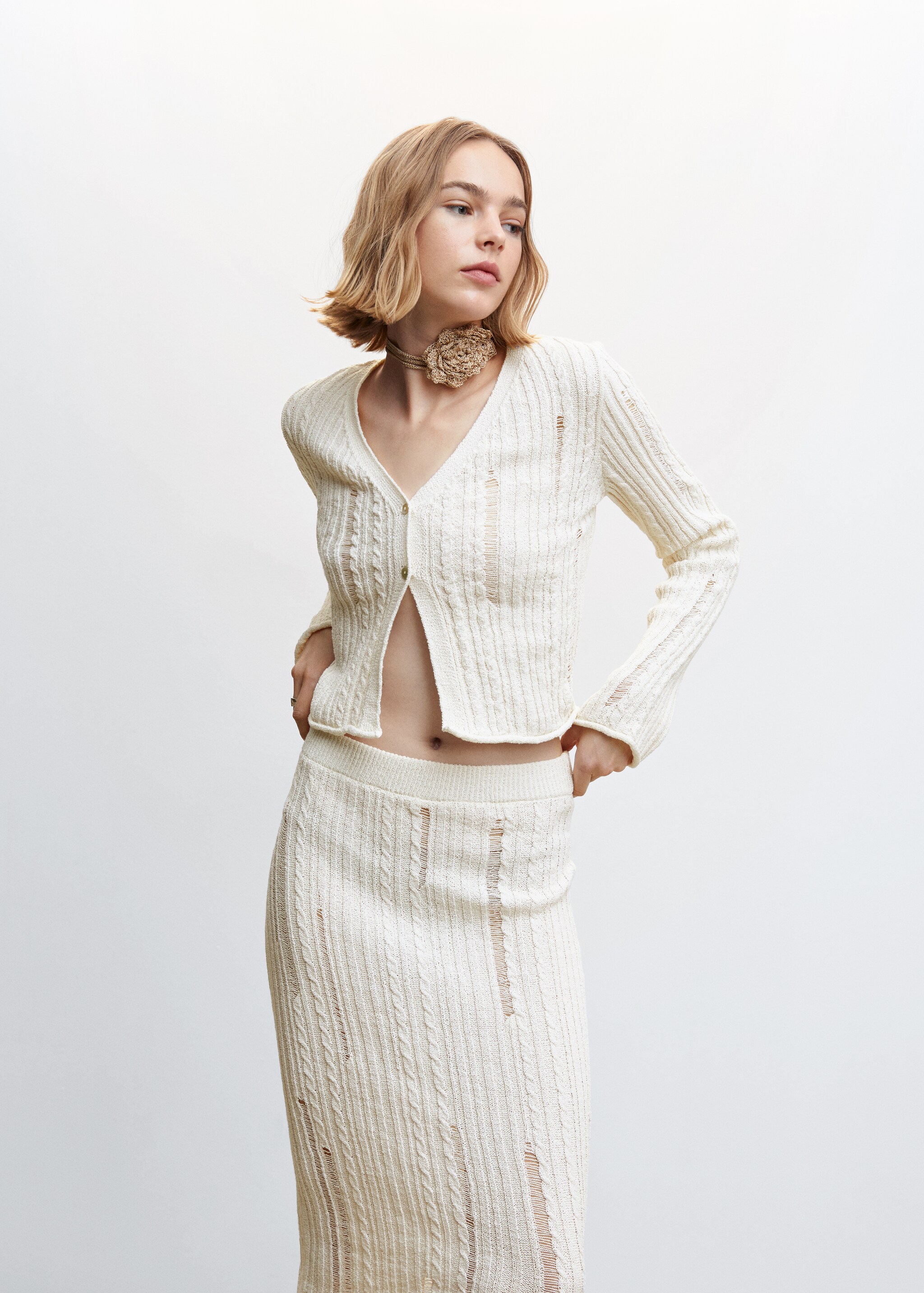Knitted cardigan with drawstring - Details of the article 1