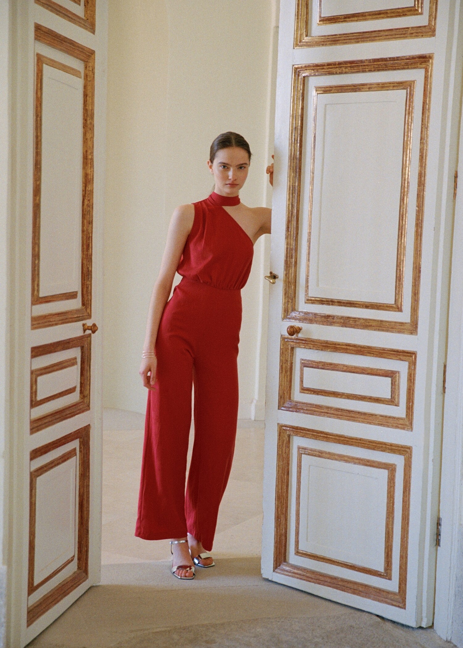 Asymmetric long jumpsuit - Details of the article 5