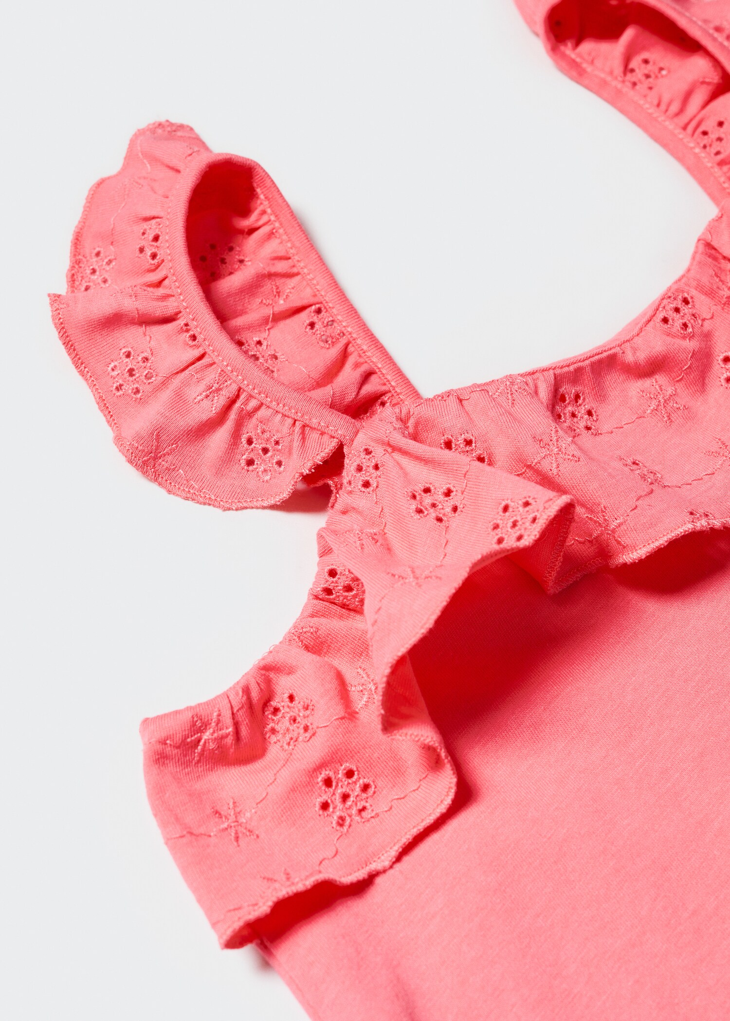 Ruffled strap t-shirt - Details of the article 8