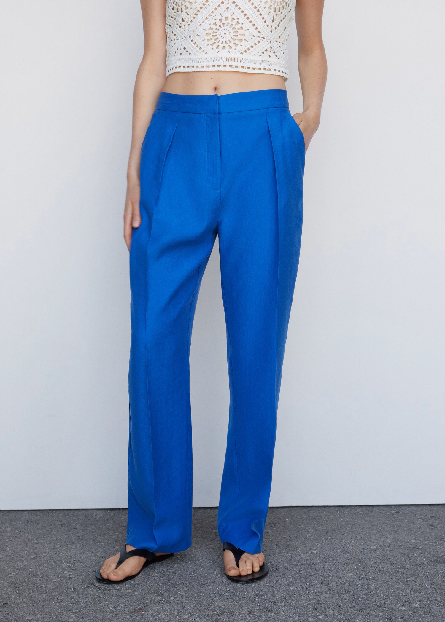 Straight-fit pleated pants - Medium plane