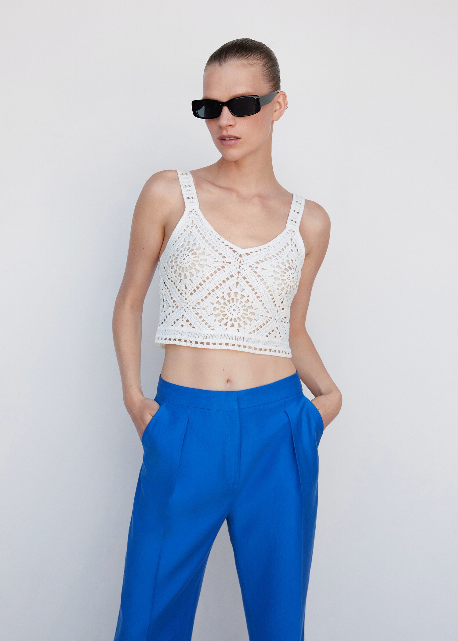 Straight-fit pleated pants - Details of the article 1