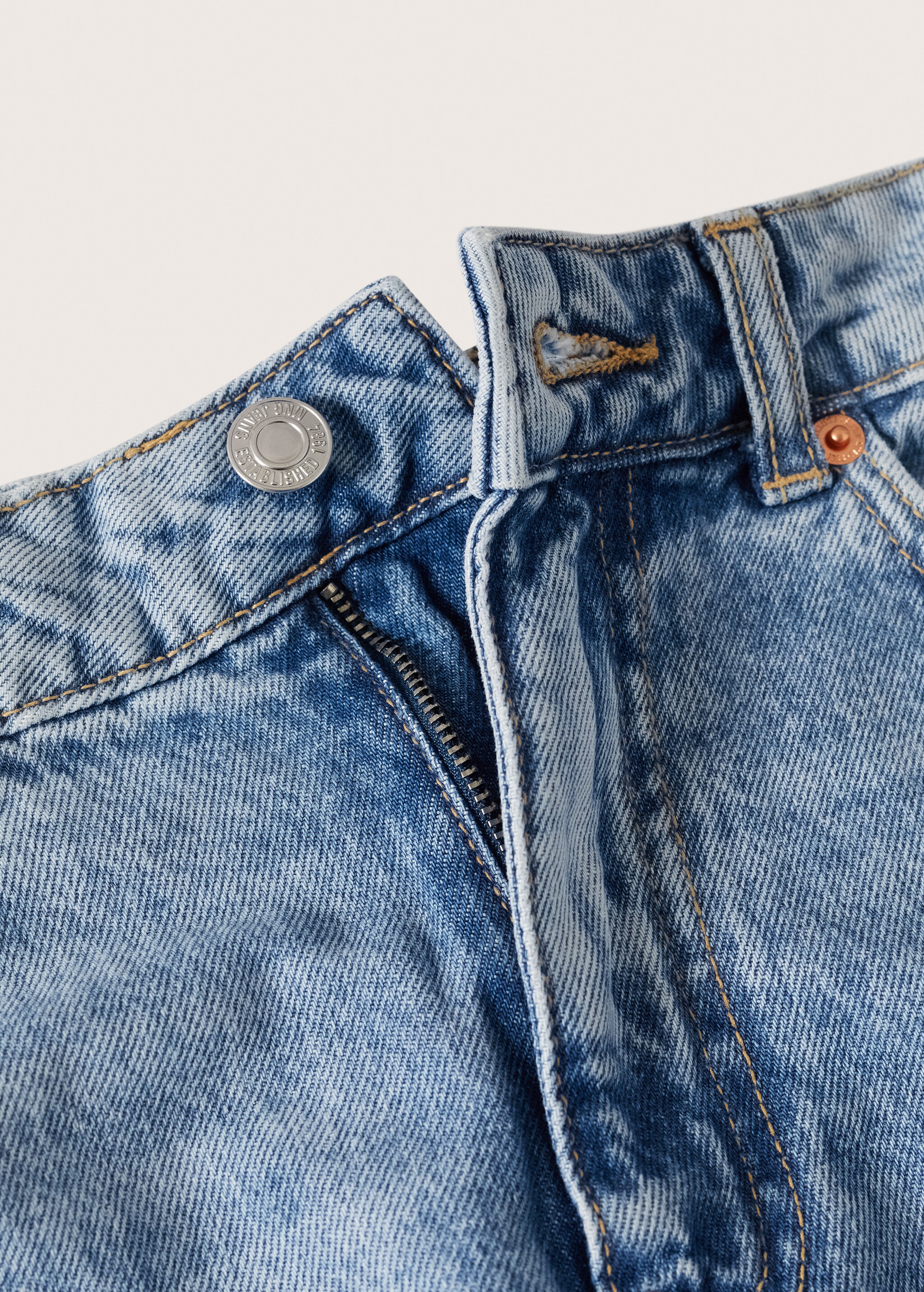 Mom-fit denim shorts - Details of the article 8