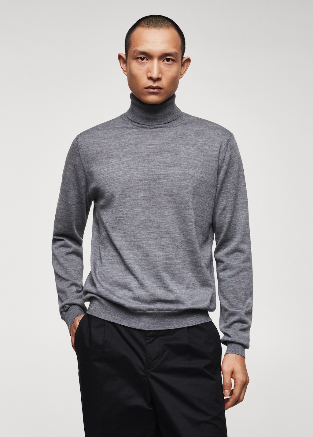 Pull over a col montant en laine Homme MANGO OUTLET Luxembourg