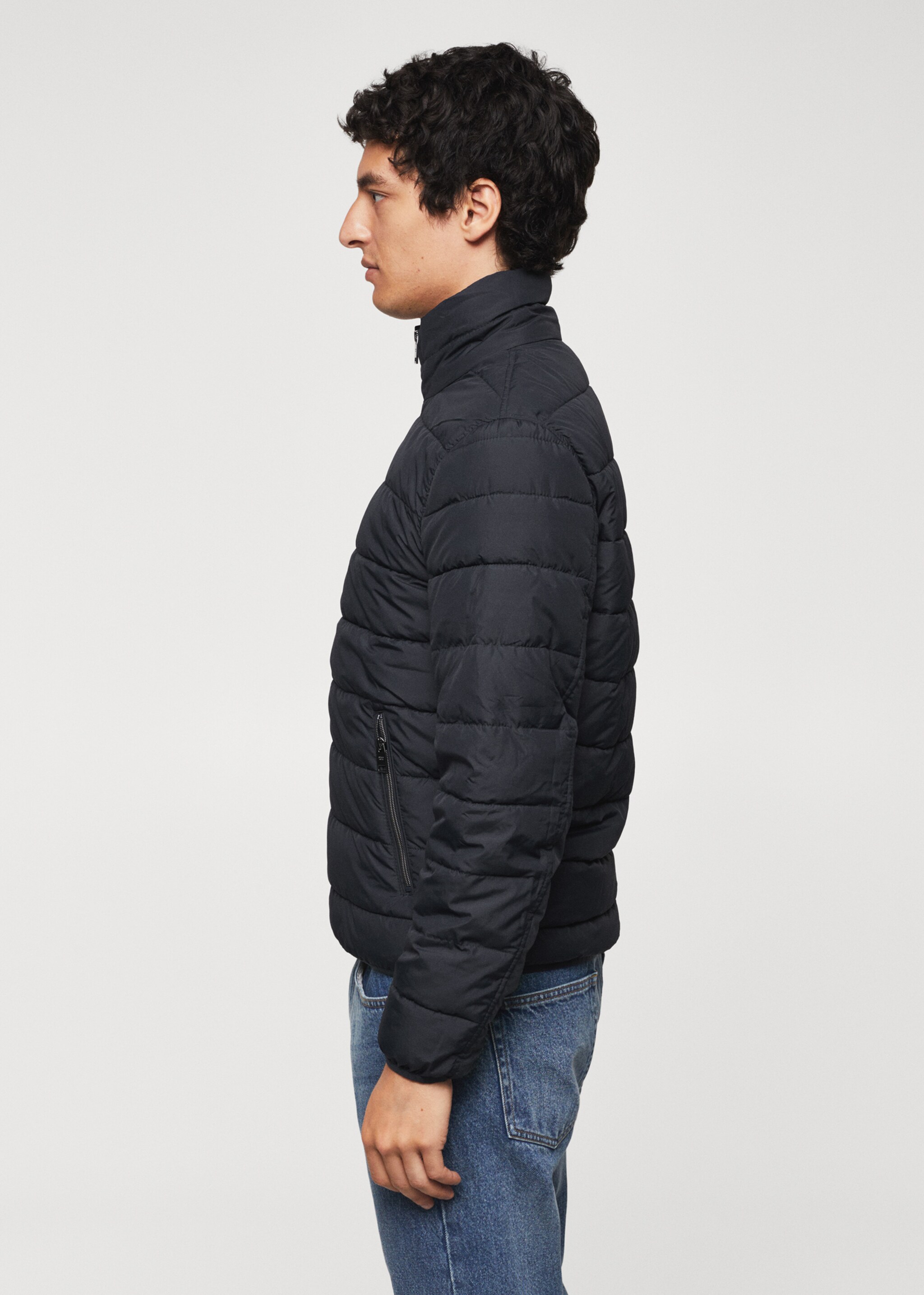 Ultra-light padded jacket - Details of the article 2, Dark Navy. Ref: 47101249-00.
