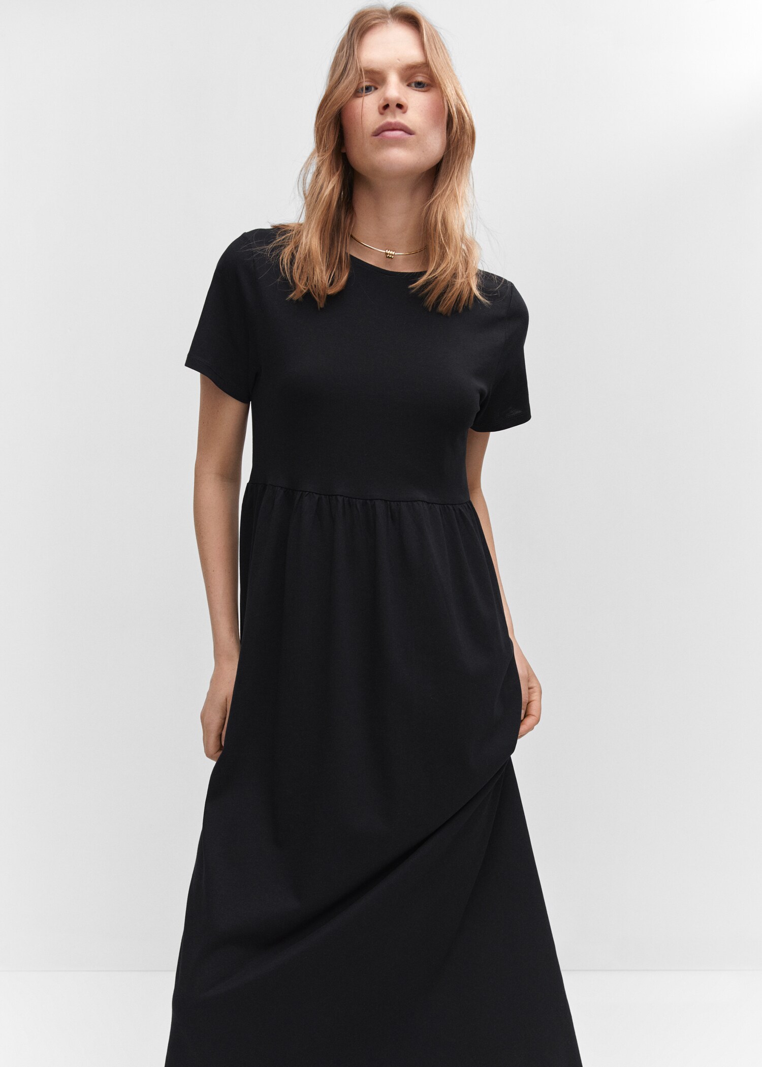 Vestido punto largo - Plano medio