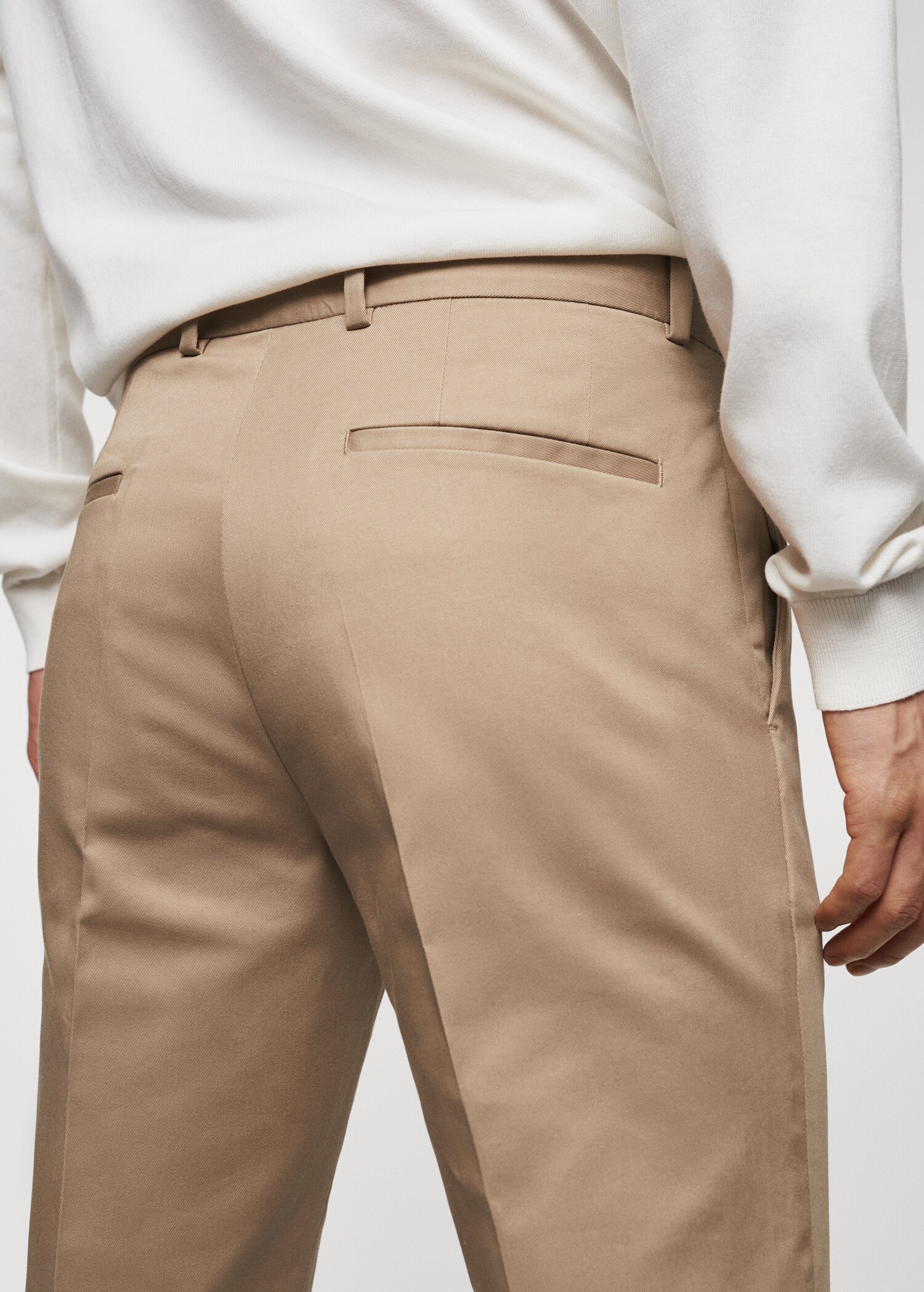 Slim fit chino trousers - Details of the article 3