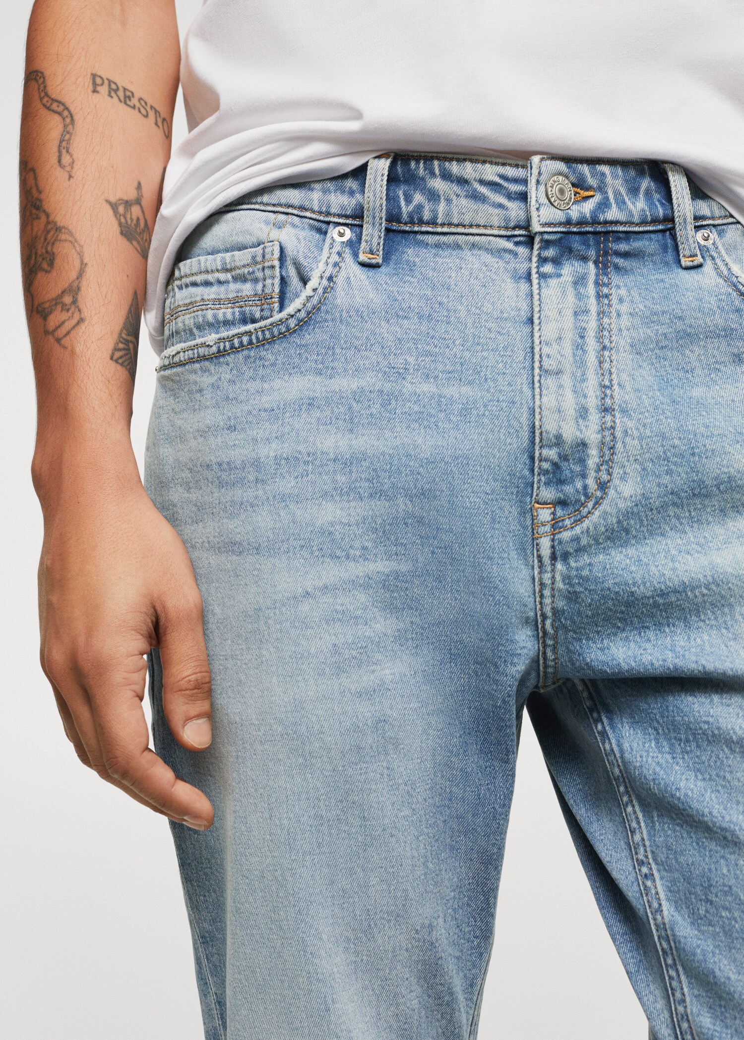 Tom tapered fit jeans - Details of the article 1