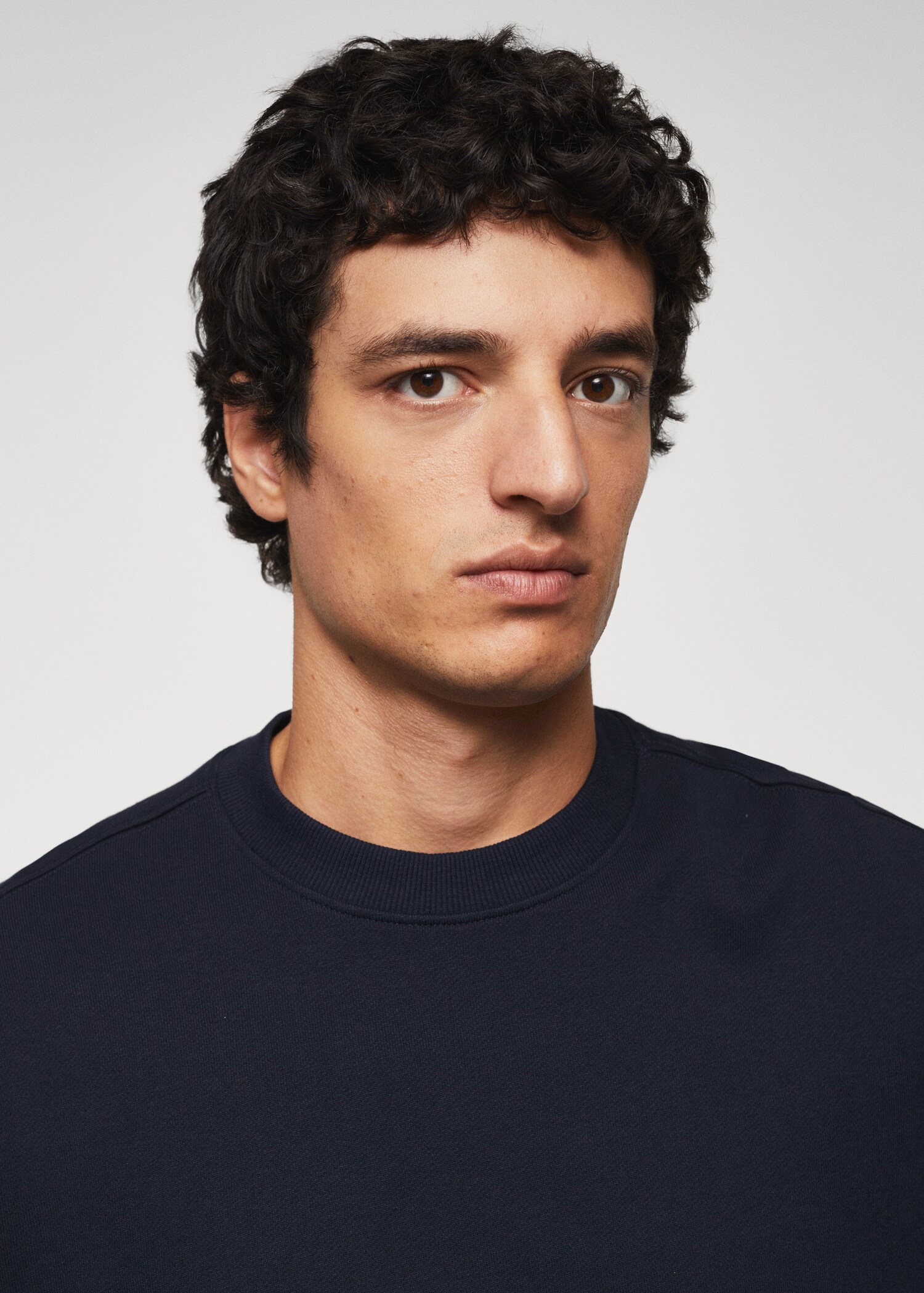 Lightweight cotton sweatshirt - Details of the article 1