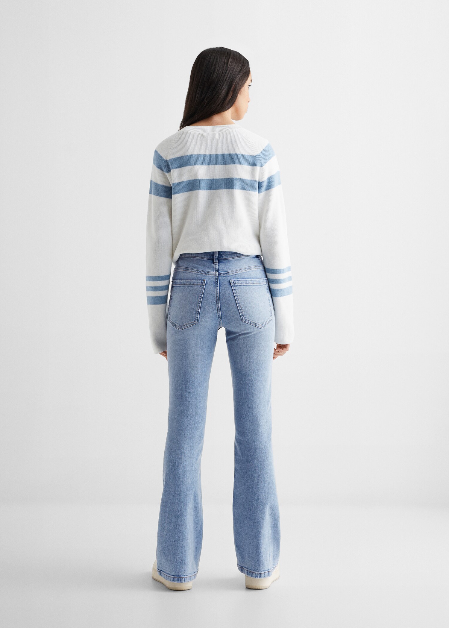 Jeans à boca de sino - Verso do artigo