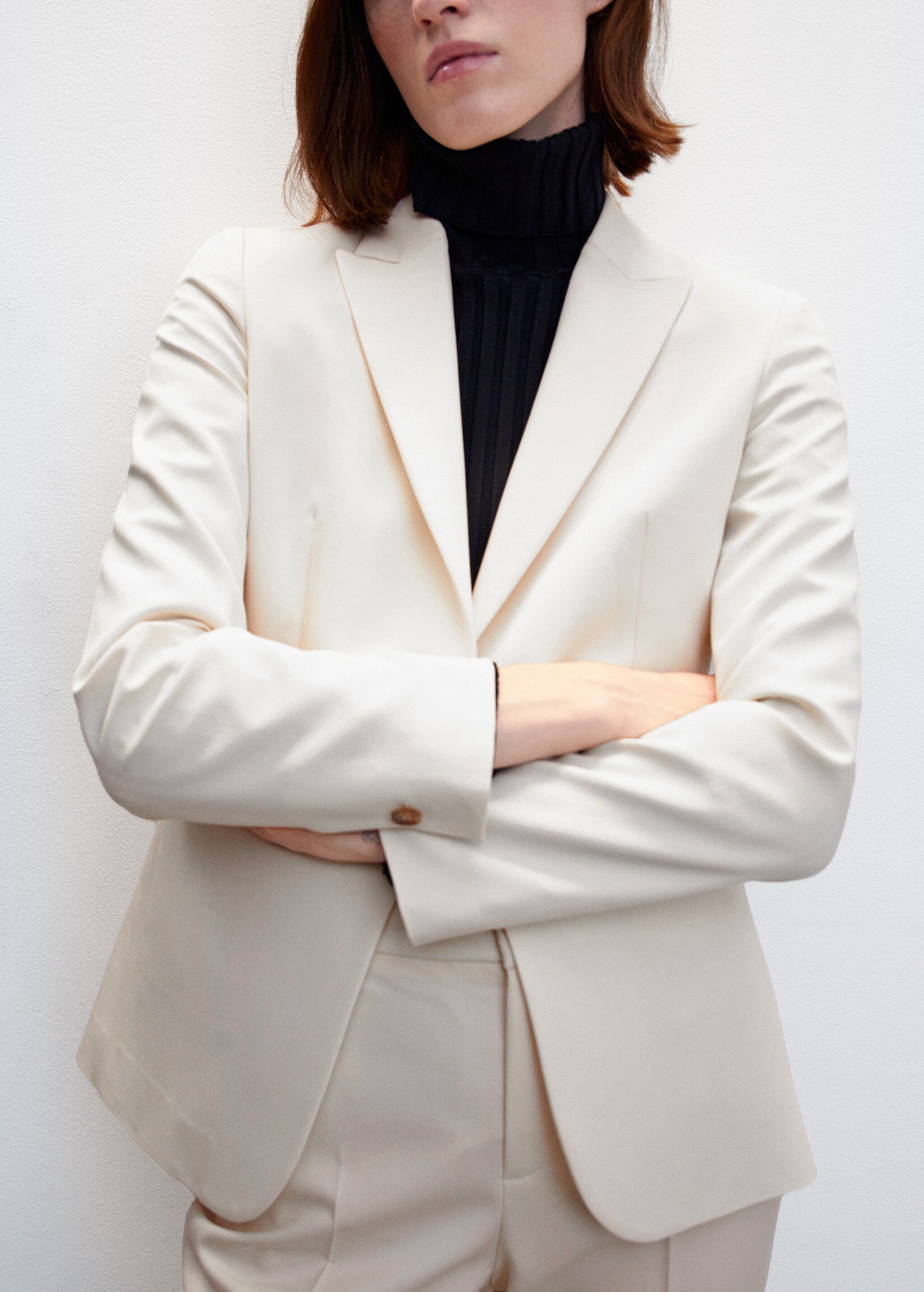 Fitted suit jacket - Details of the article 1