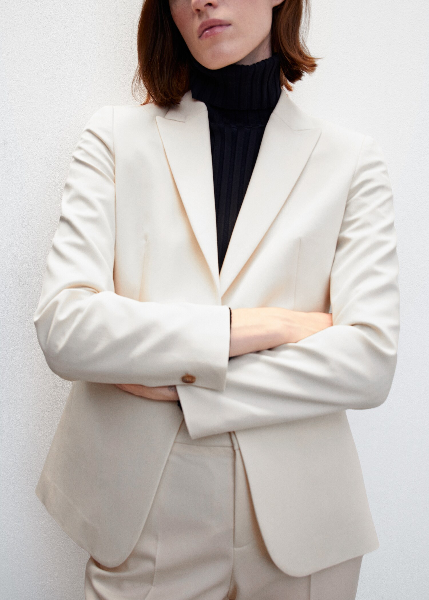 Fitted suit blazer - Details of the article 1