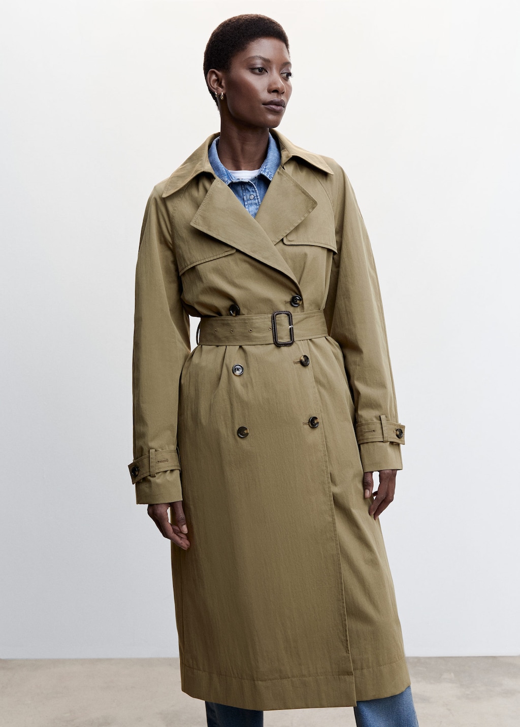 Trench coat deals with buttons