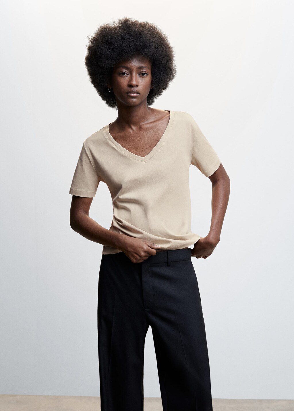 Camisetas y tops de Mujer 2024 MANGO OUTLET Espa a