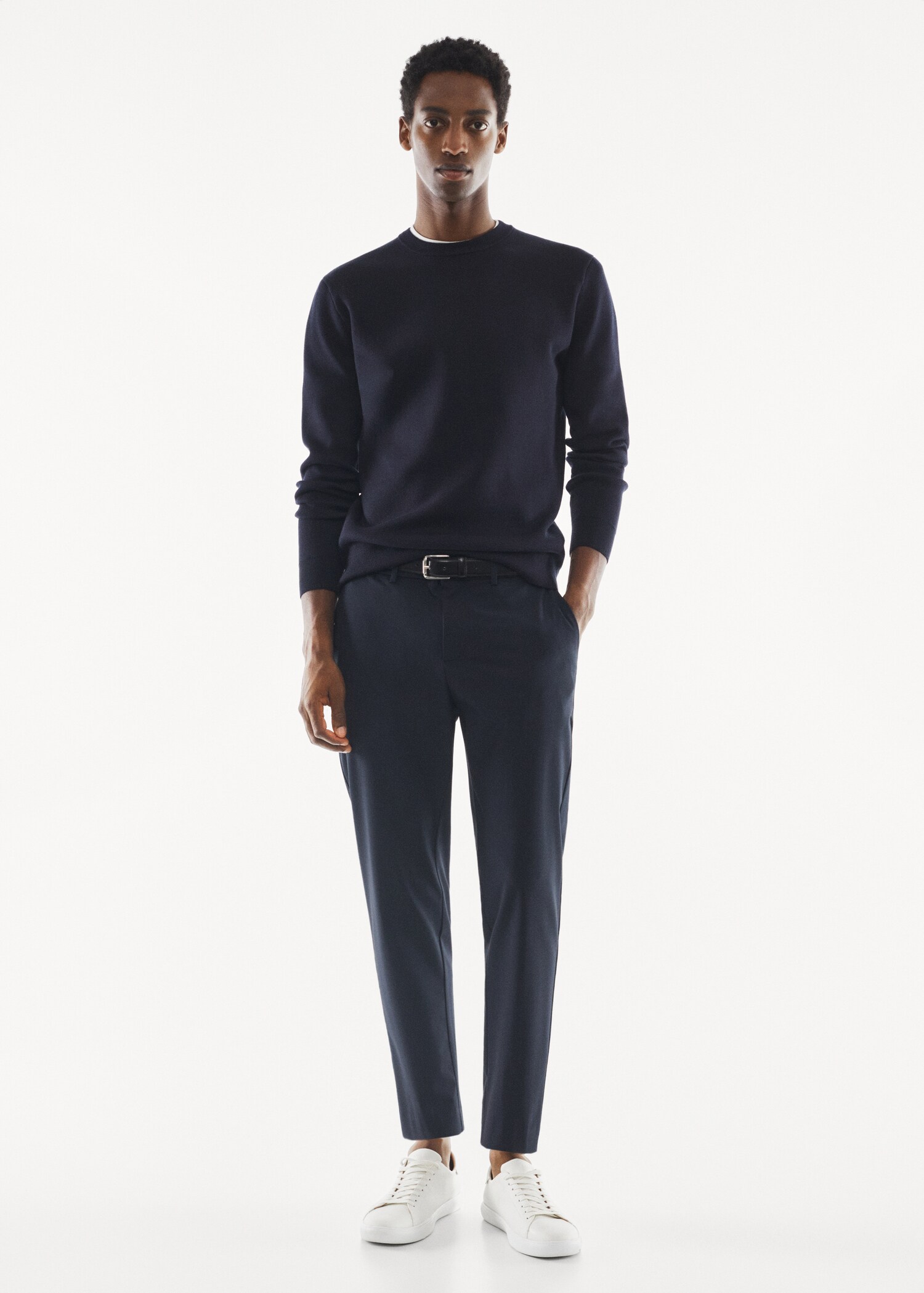 Round-neck breathable sweater - General plane