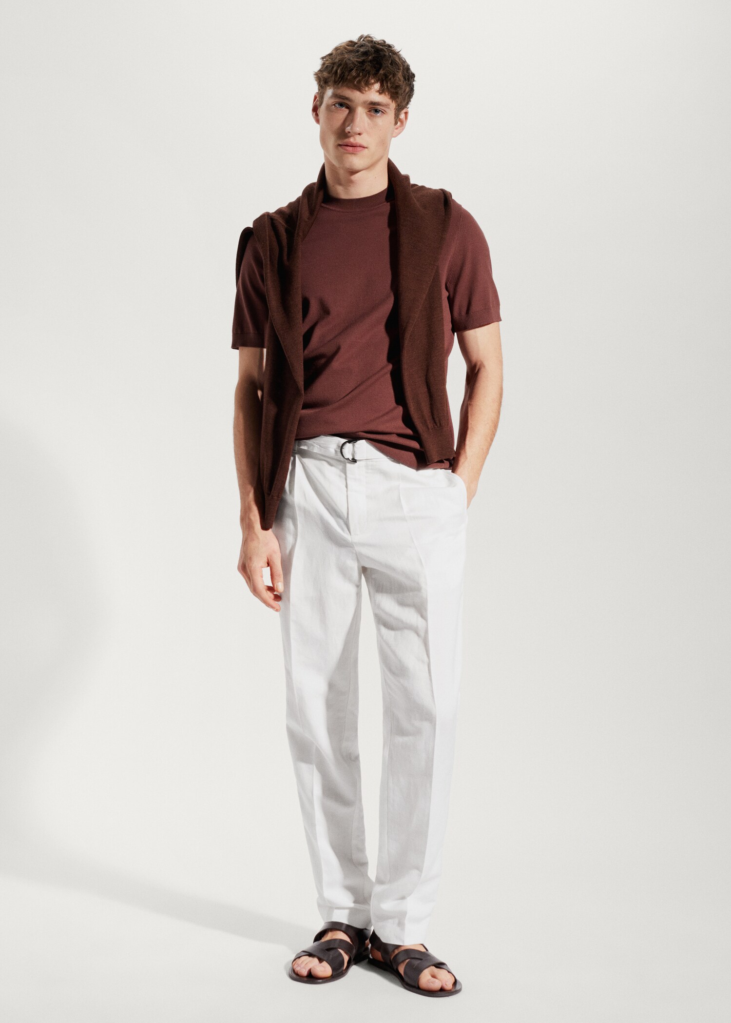 Belt line trousers - General plane