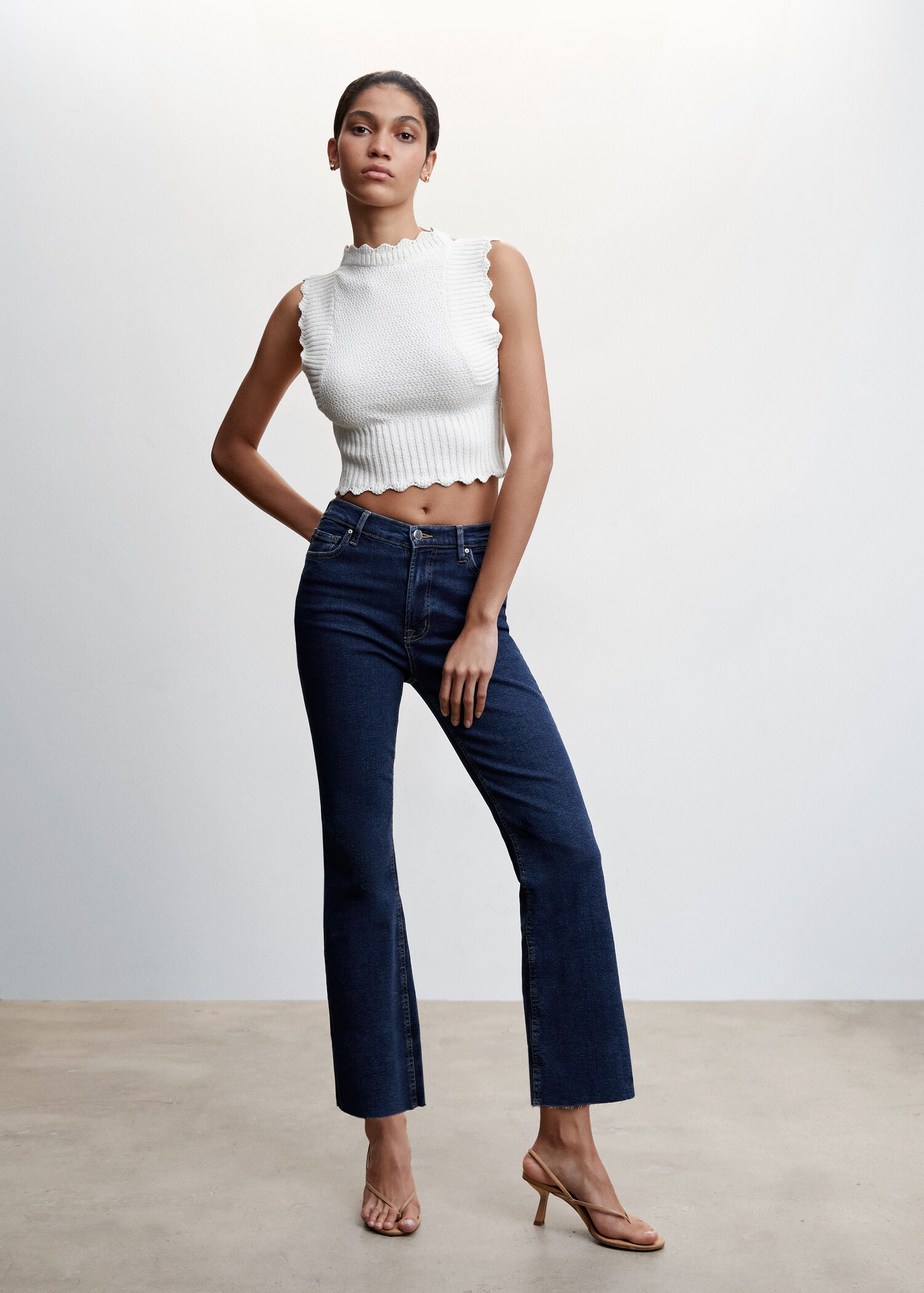 Crop flared jeans - General plane