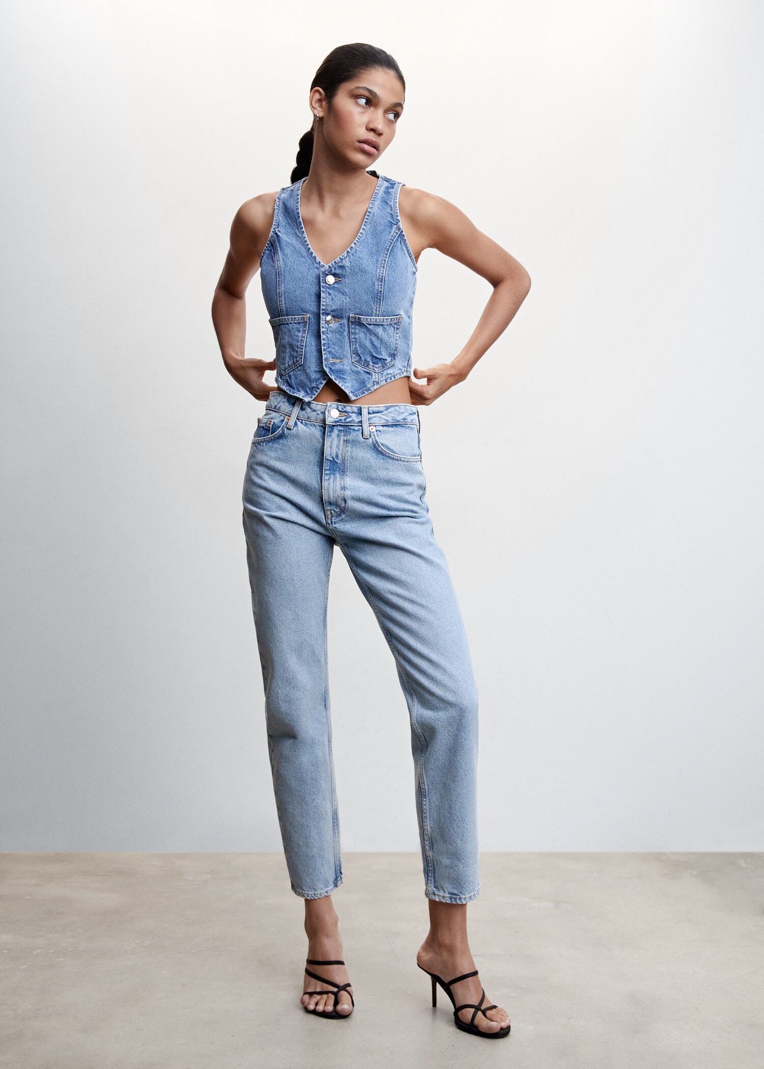 Jean mom taille haute - Plan général