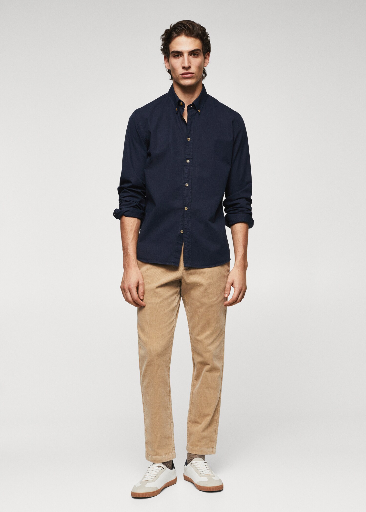 Cămașă slim fit din bumbac - Plan general