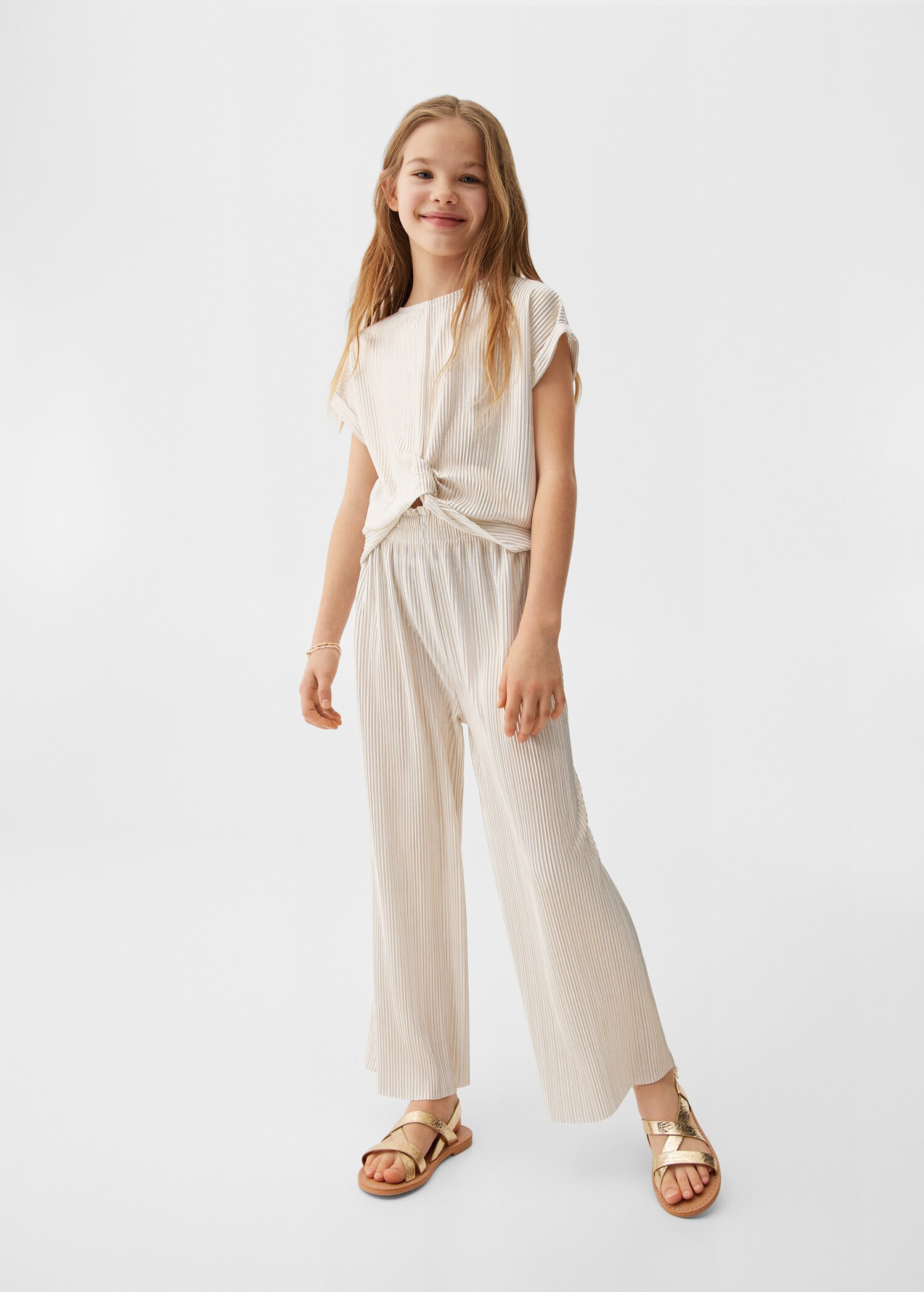 Tricou plisat - Plan general