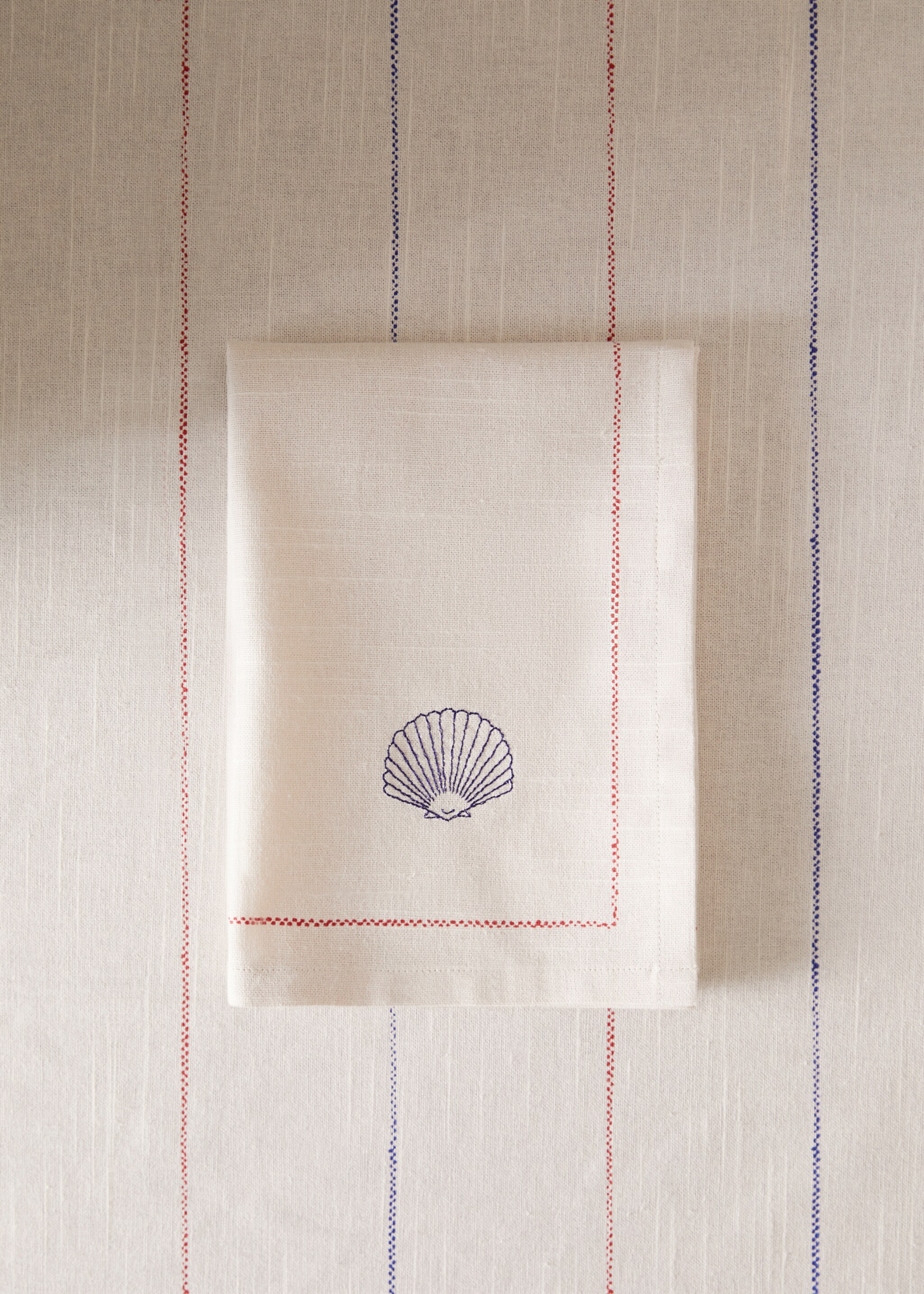 Pack of 2 embroidered trim napkins 45x45cm - General plane