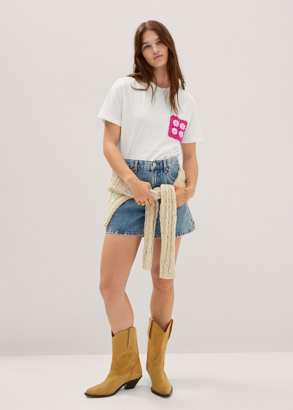 Crochet t-shirt with pocket