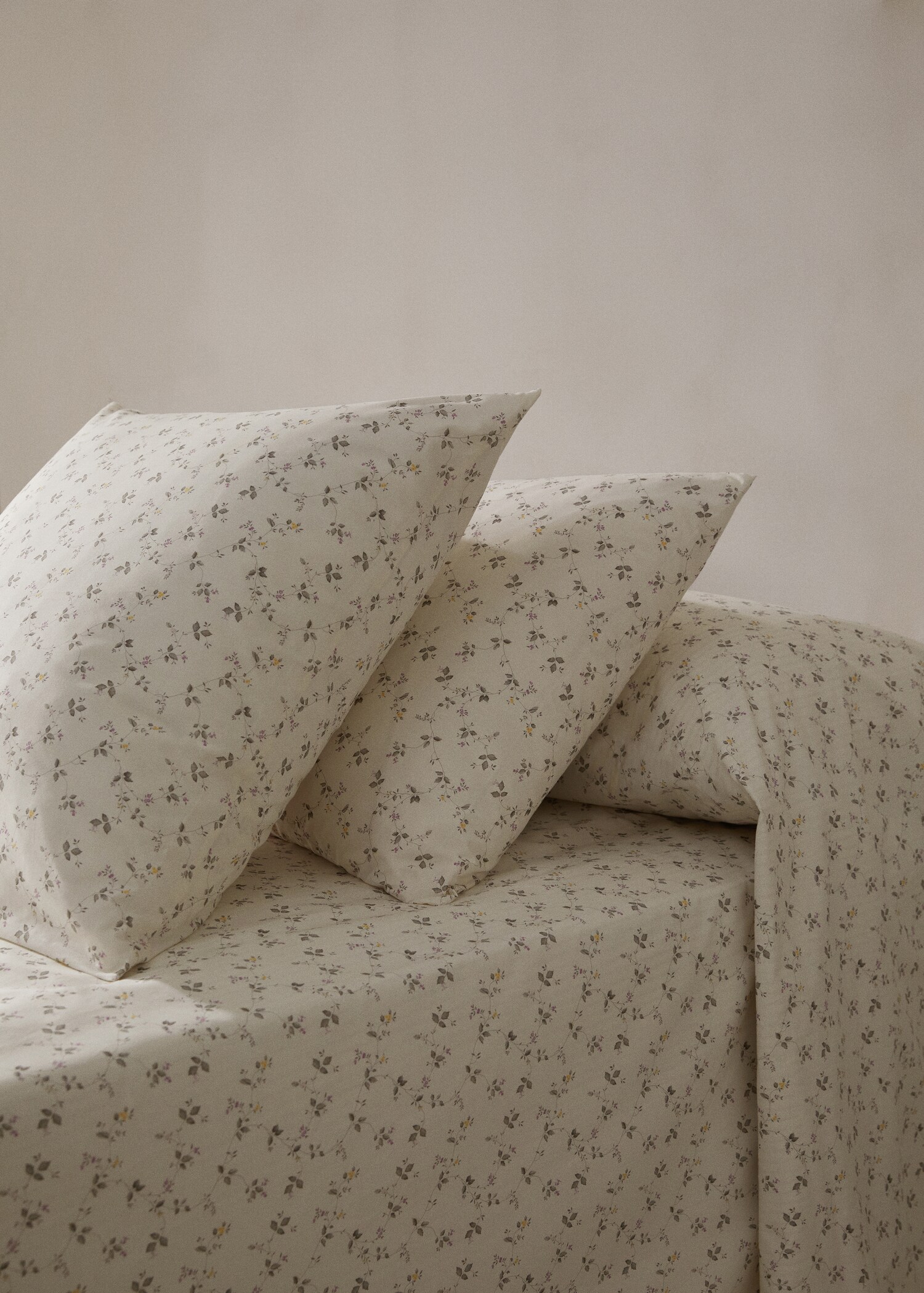 Floral-print pillow case 45x110cm - General plane