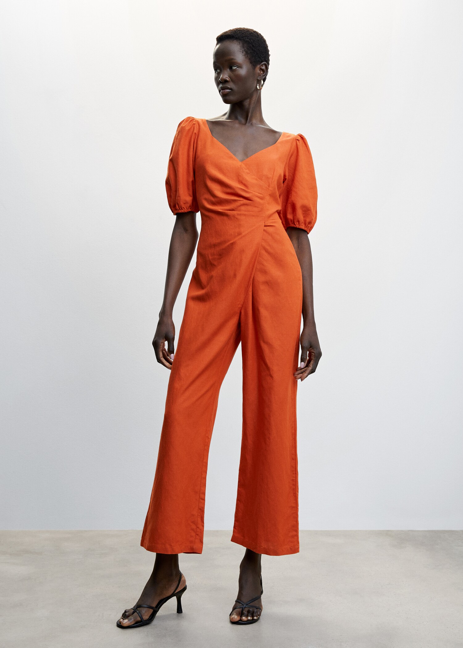 Jumpsuit with puffed sleeves - General plane