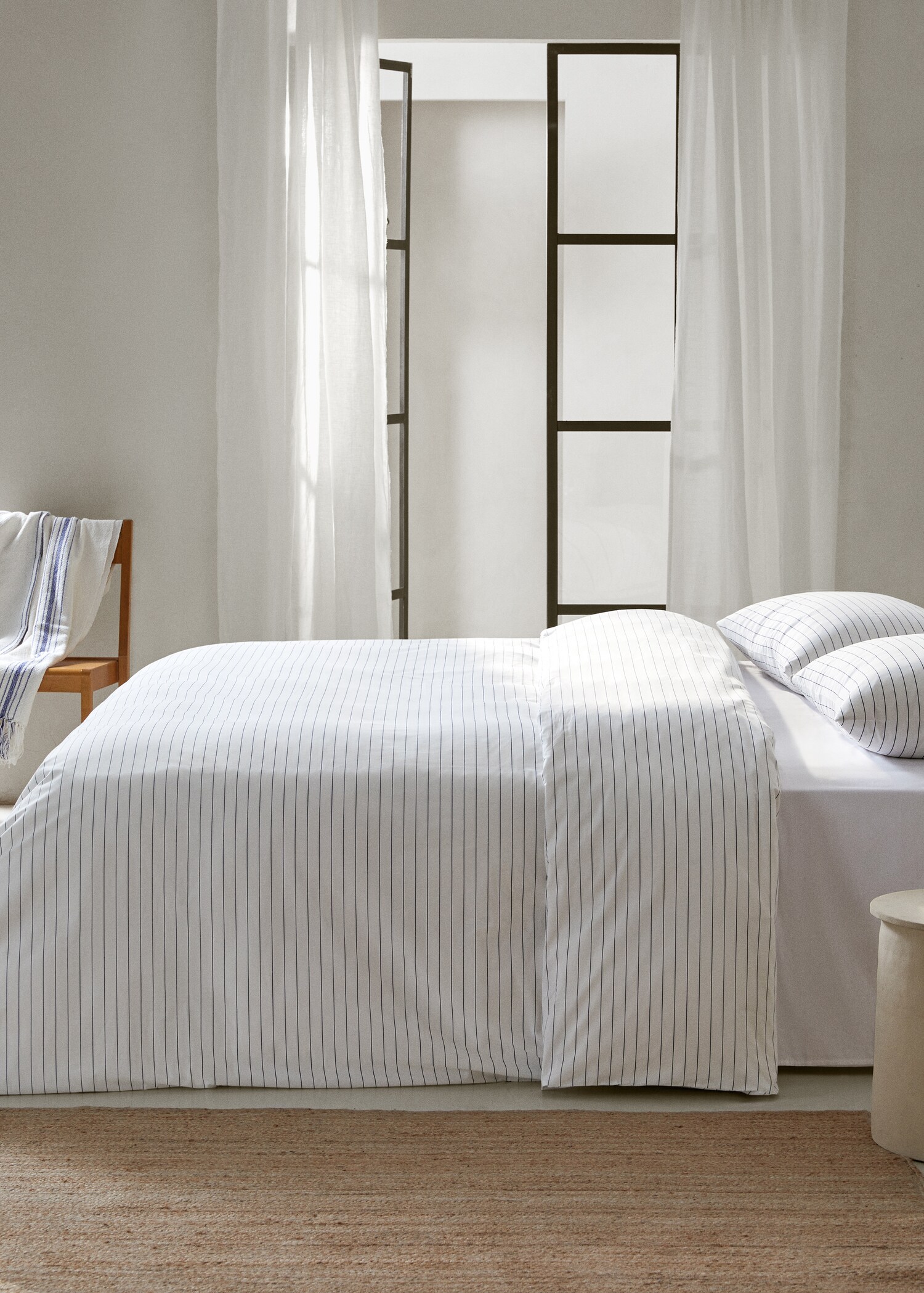 Duvet cover with striped design 150cm - General plane
