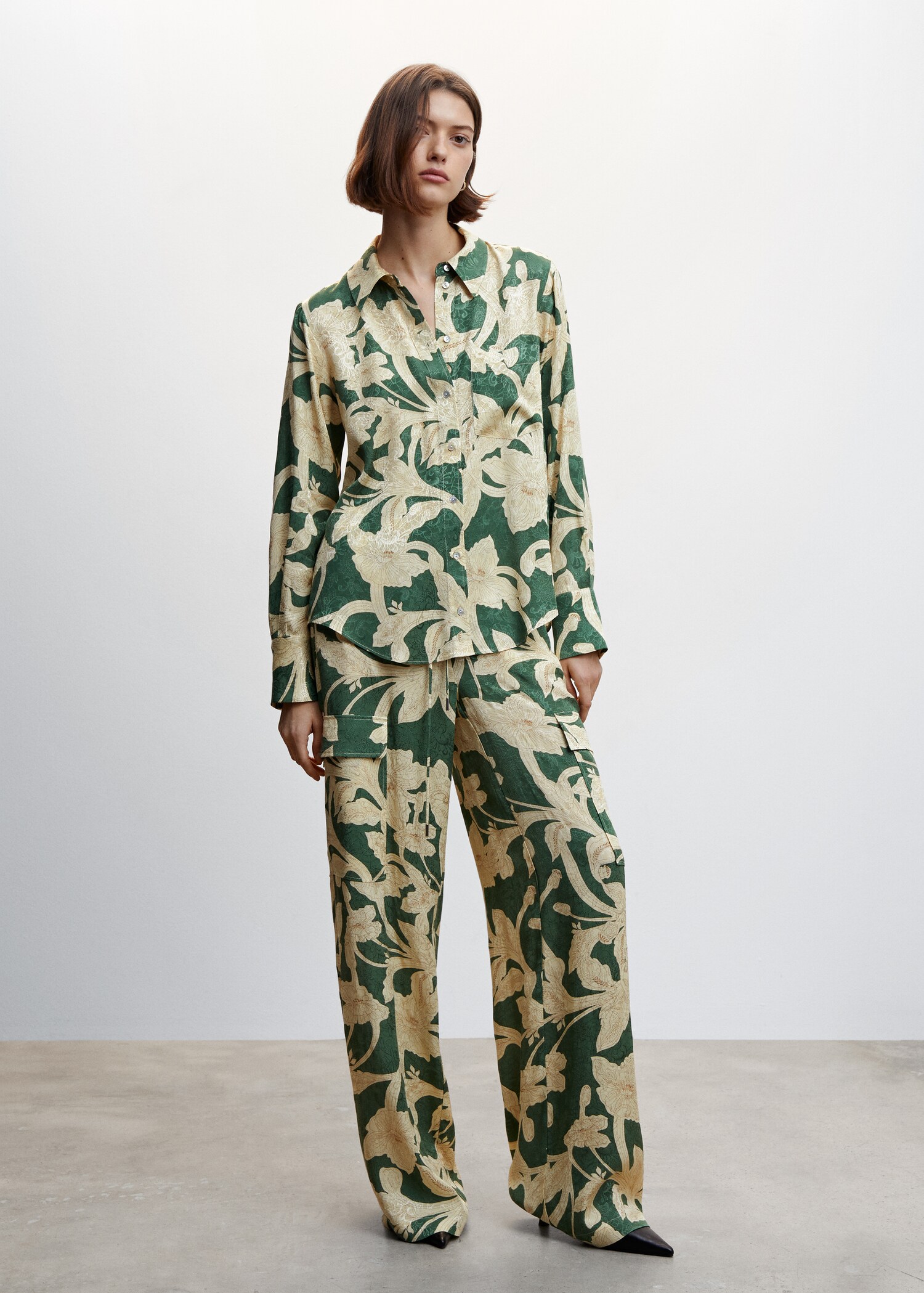 Floral print shirt - General plane