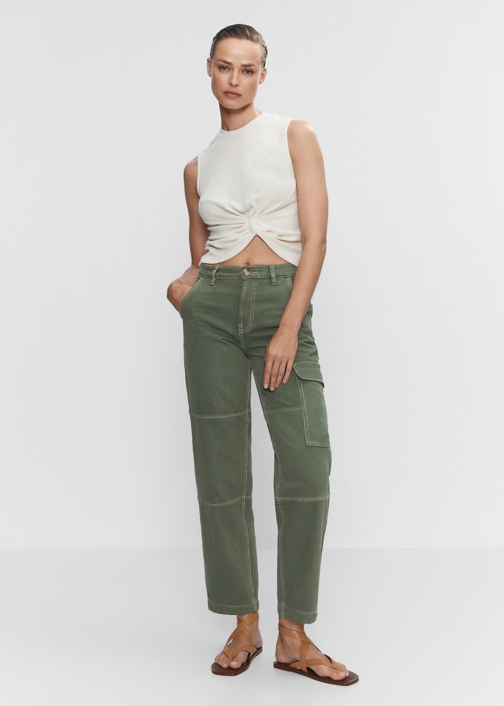 Jean cargo poches Femme MANGO OUTLET Luxembourg