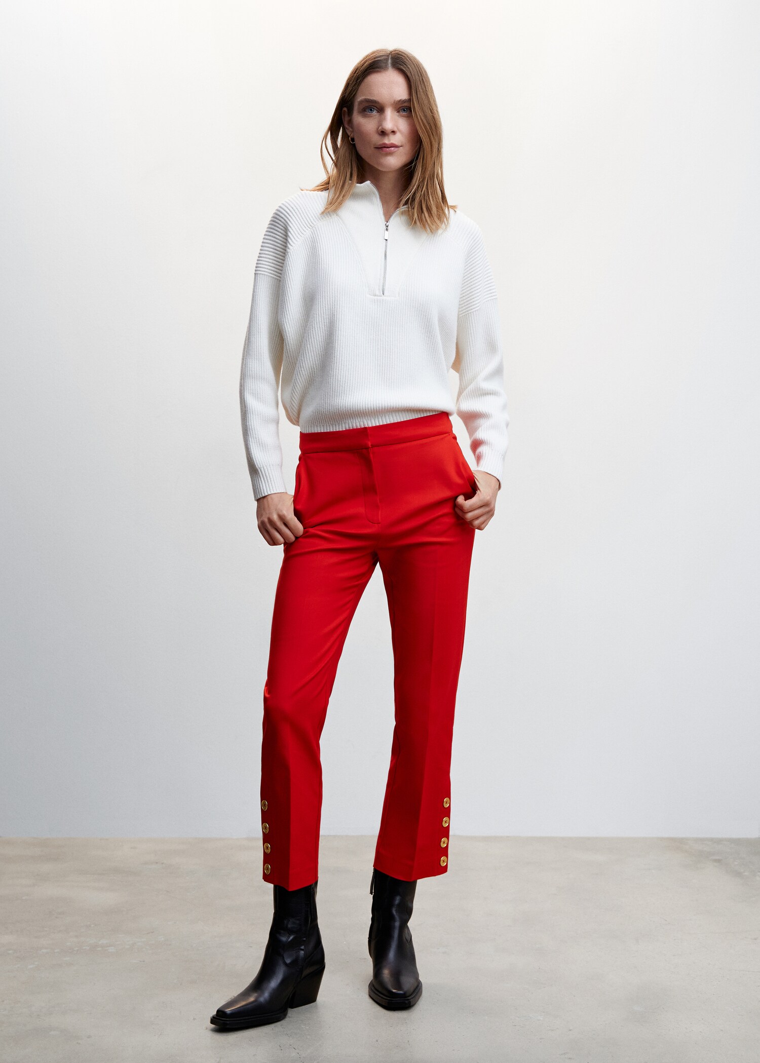 Buttons straight-fit trousers - General plane