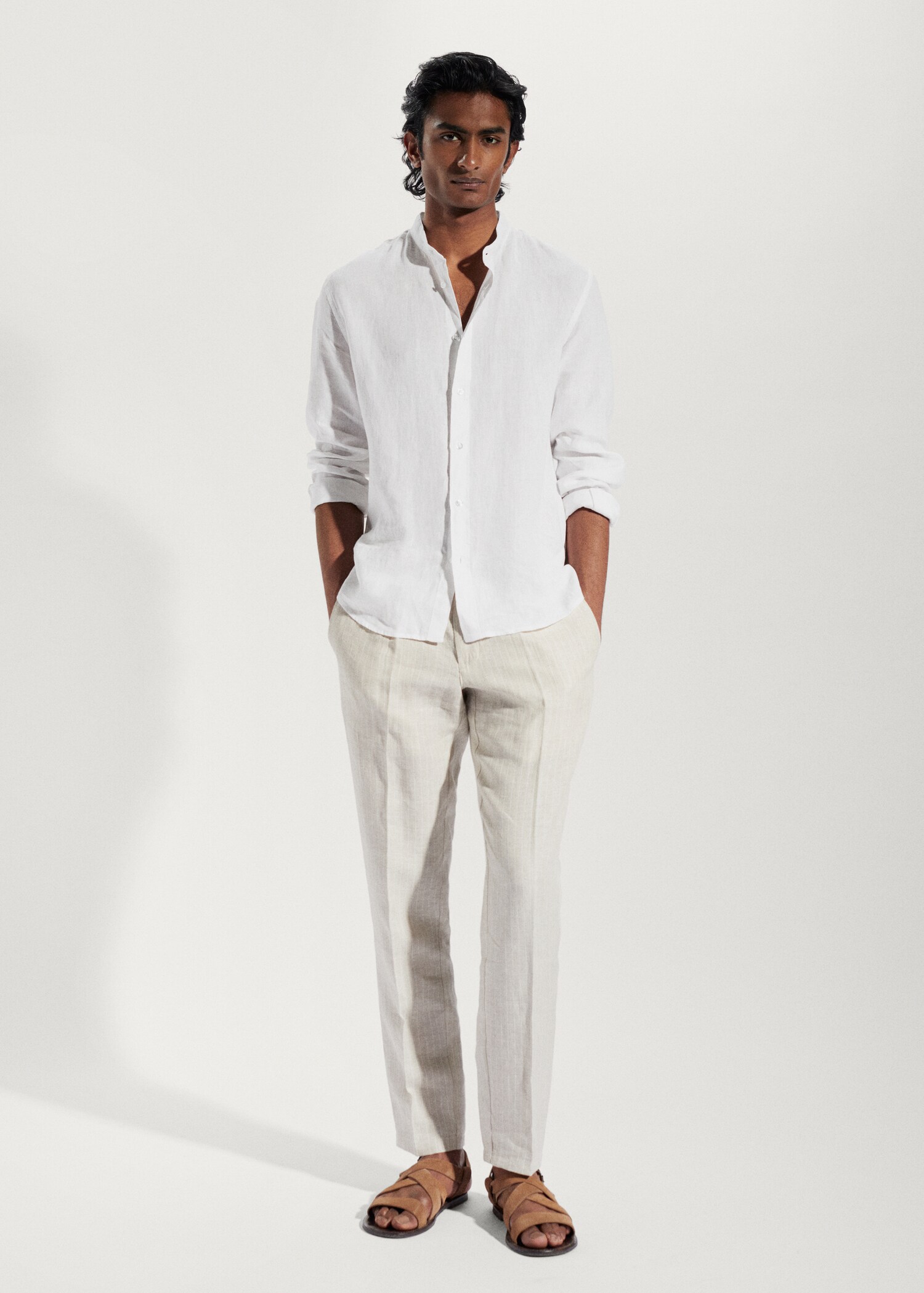 Camisa 100% lino cuello mao - Plano general