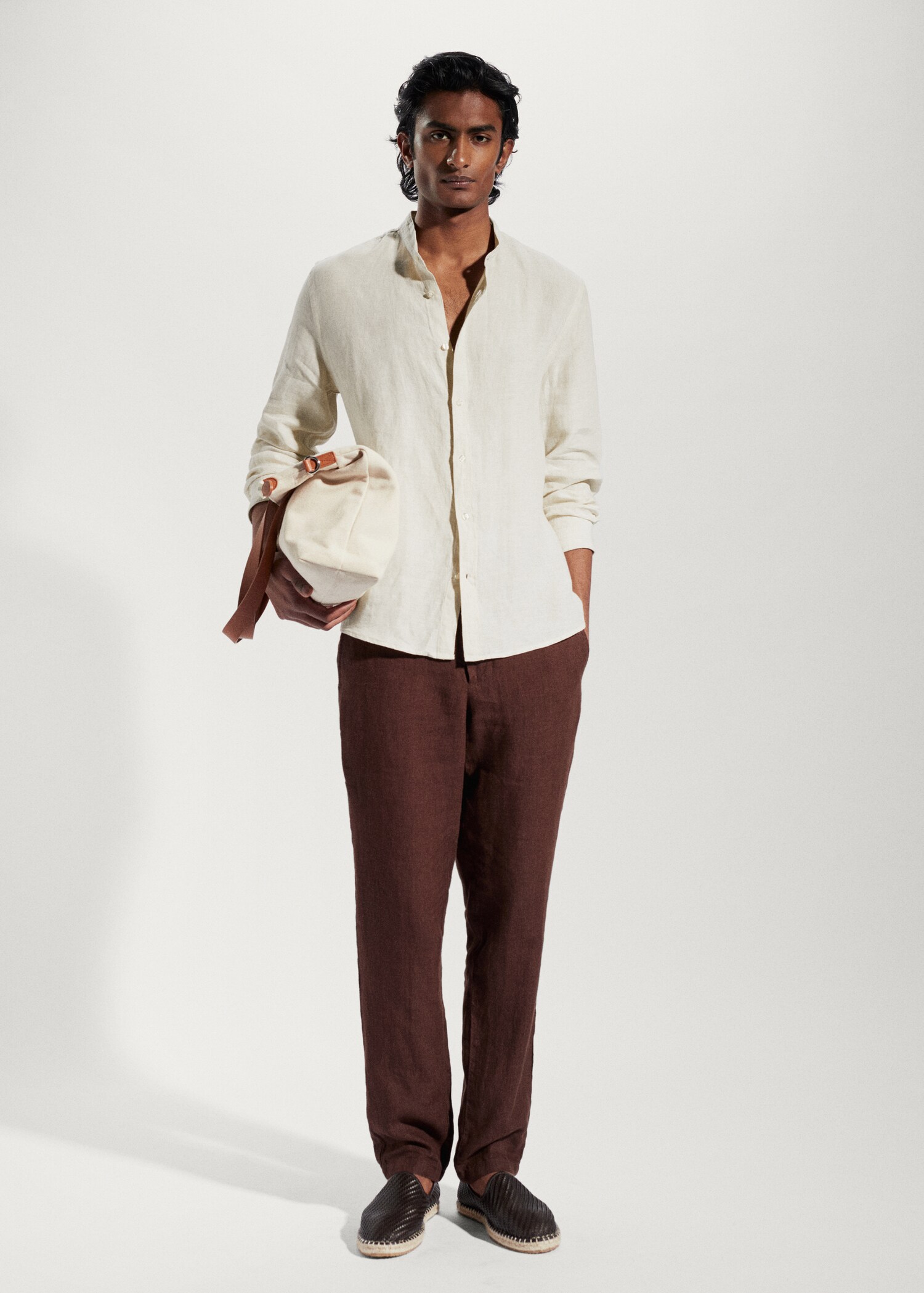 Camisa 100% lino cuello mao - Plano general