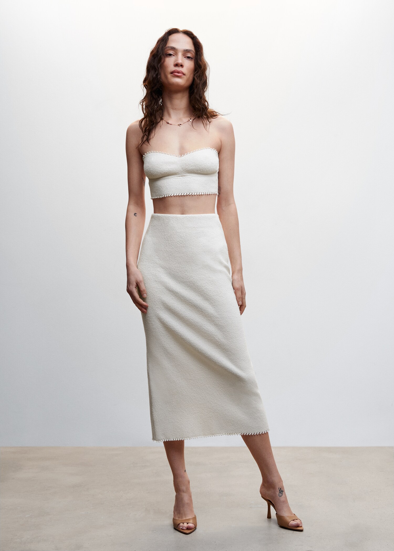 Ribbed midi skirt - General plane