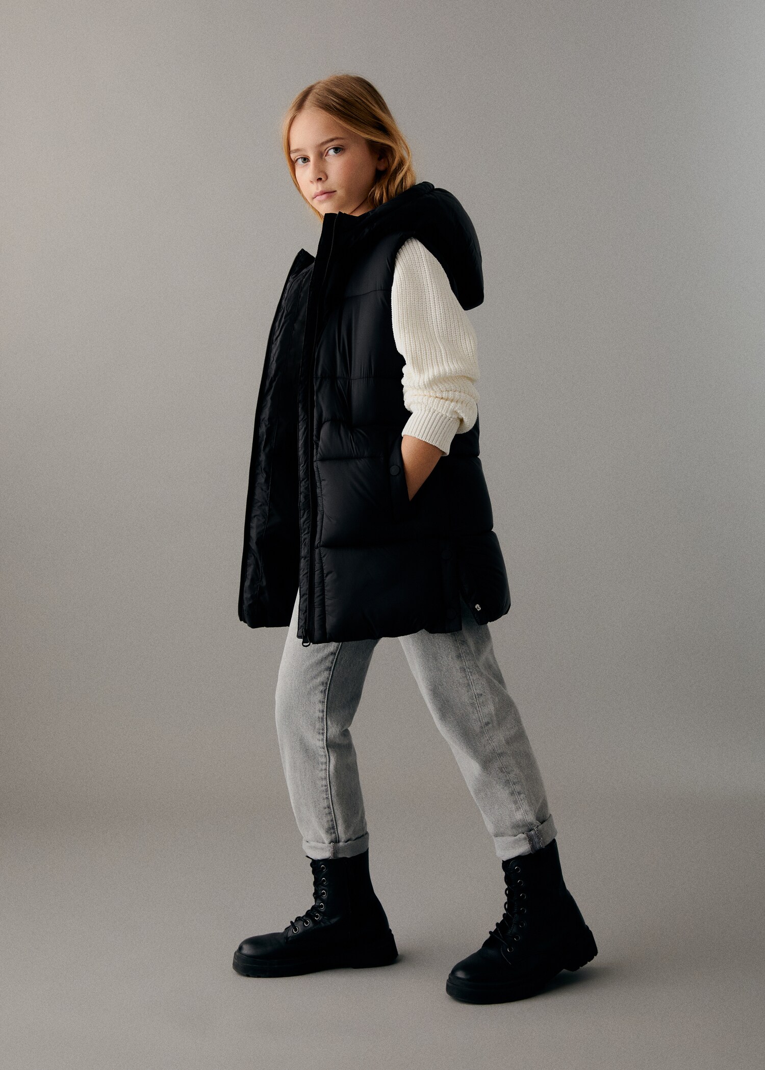 Quilted gilet with hood - General plane