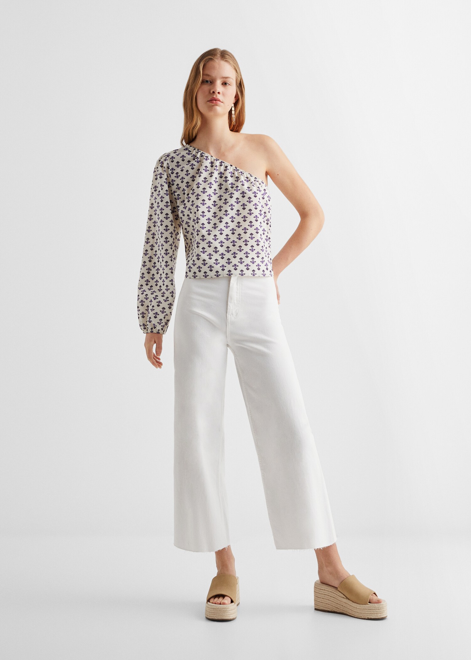 Blusa assimétrica estampada - Plano geral